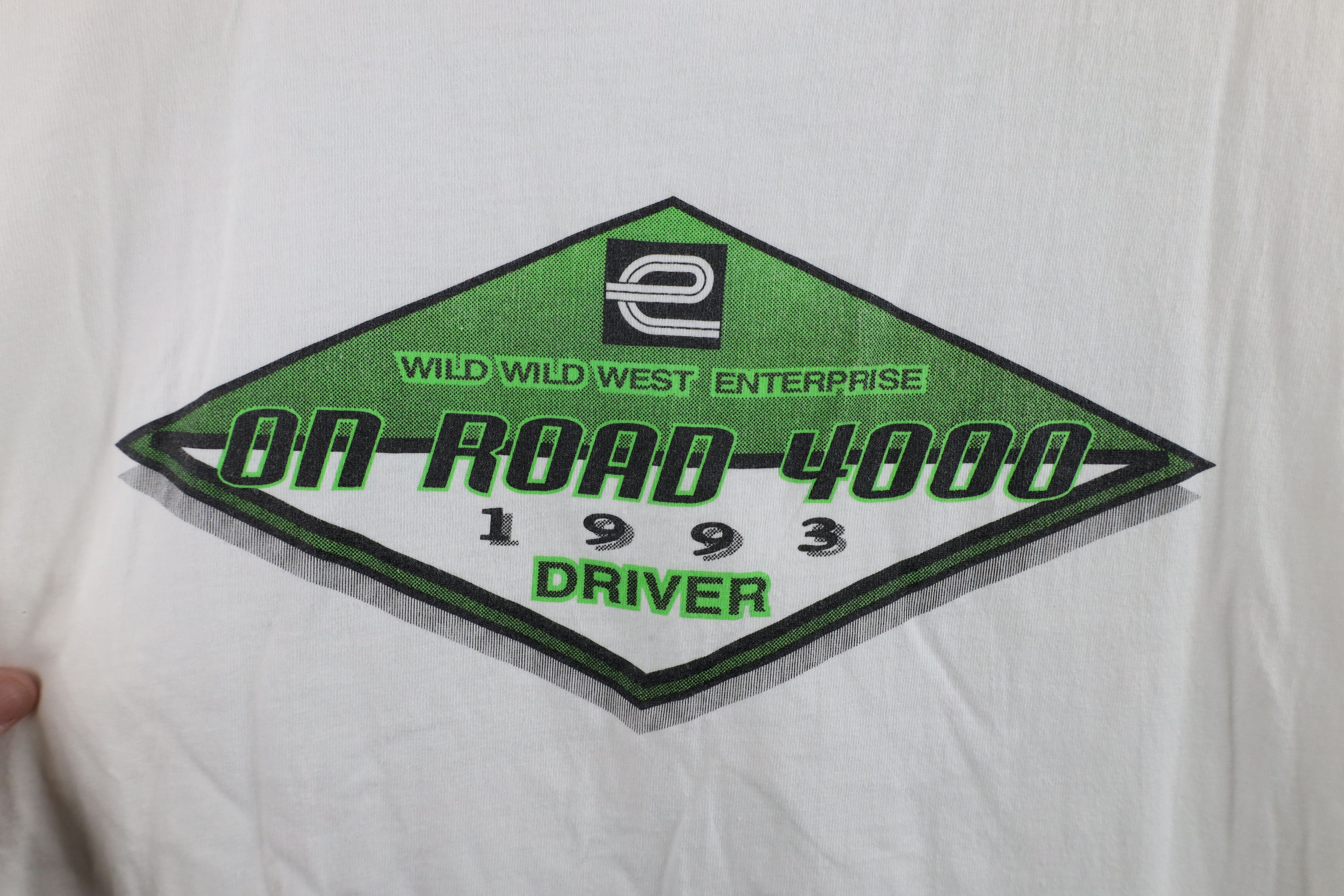 Vintage Vintage 90s Wild Wild West On Road 4000 Car Race T-Shirt USA Size US XL / EU 56 / 4 - 4 Thumbnail