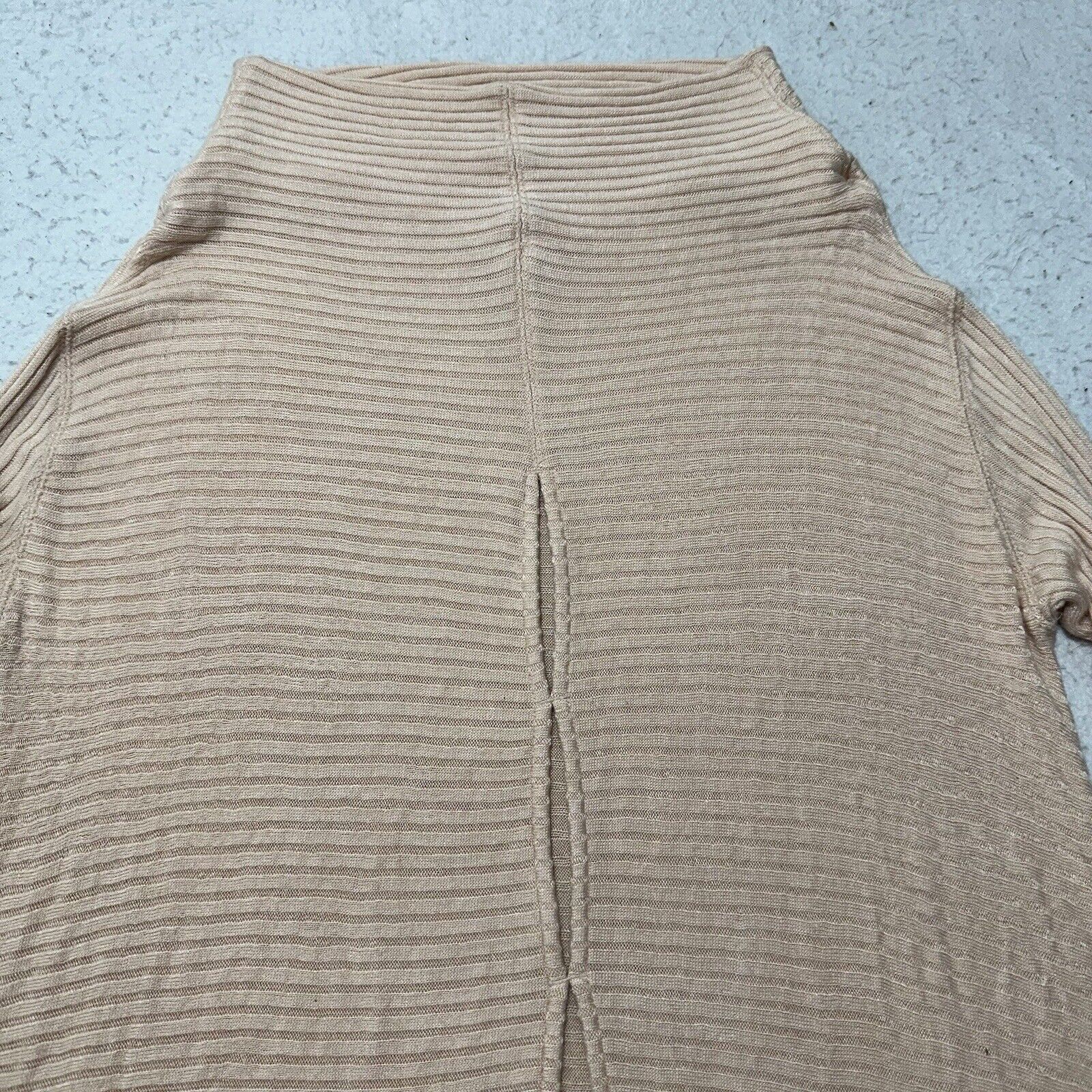 Free People We the Free People Small Cowl Neck Open Knit Pink Sweater Size S / US 4 / IT 40 - 11 Thumbnail