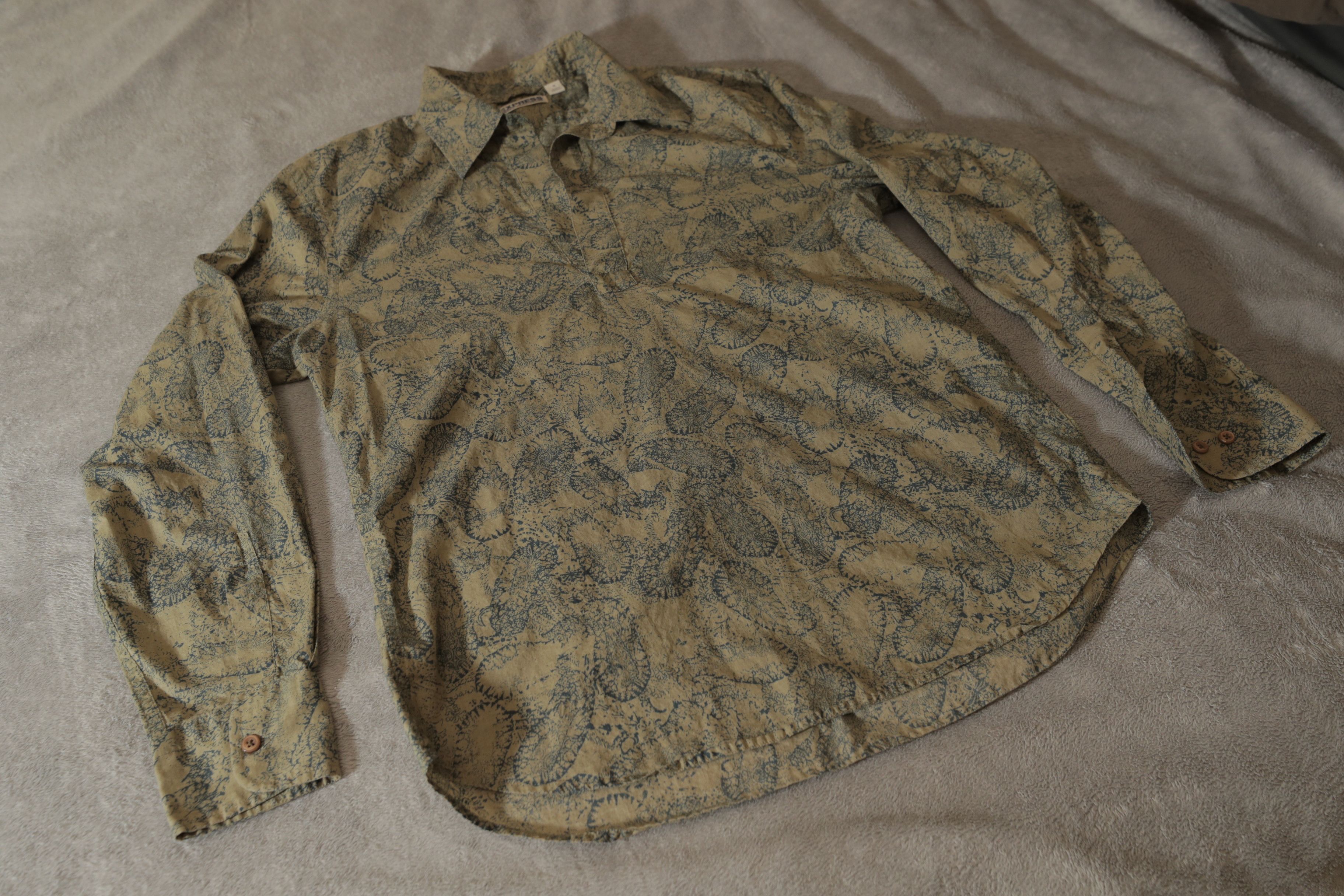 Express Express Brown Paisley 1/4 Button Long Sleeve Shirt (M) Size US M / EU 48-50 / 2 - 3 Thumbnail