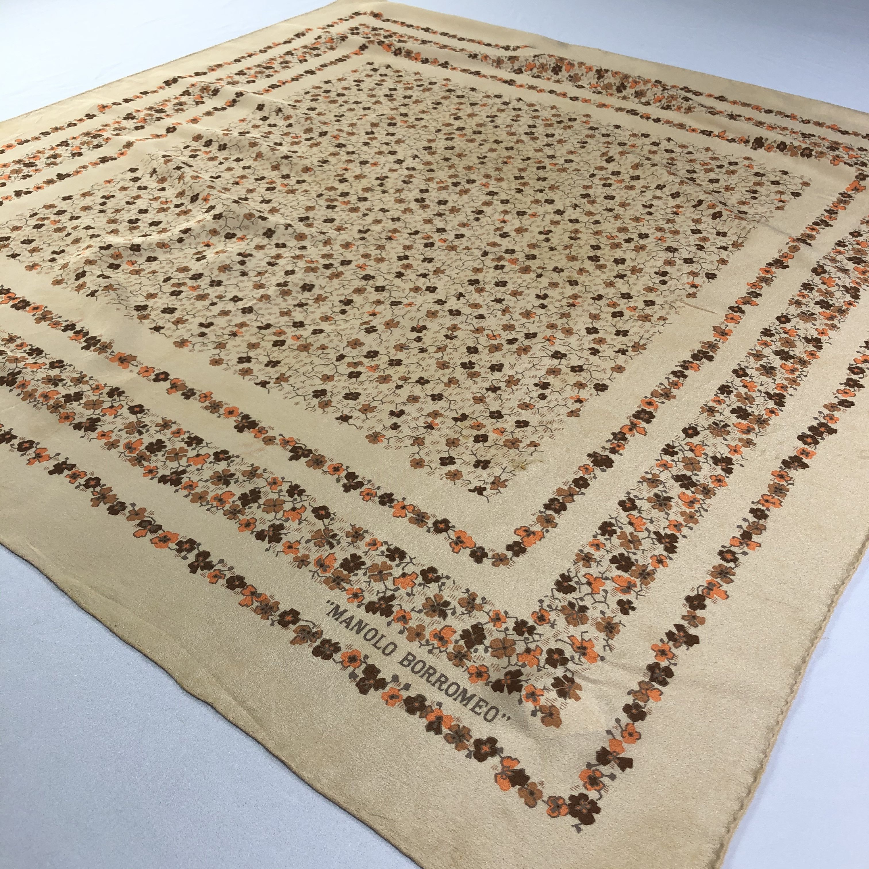 Vintage Vintage Manolo Borromeo Silk Scarf Size ONE SIZE - 3 Thumbnail