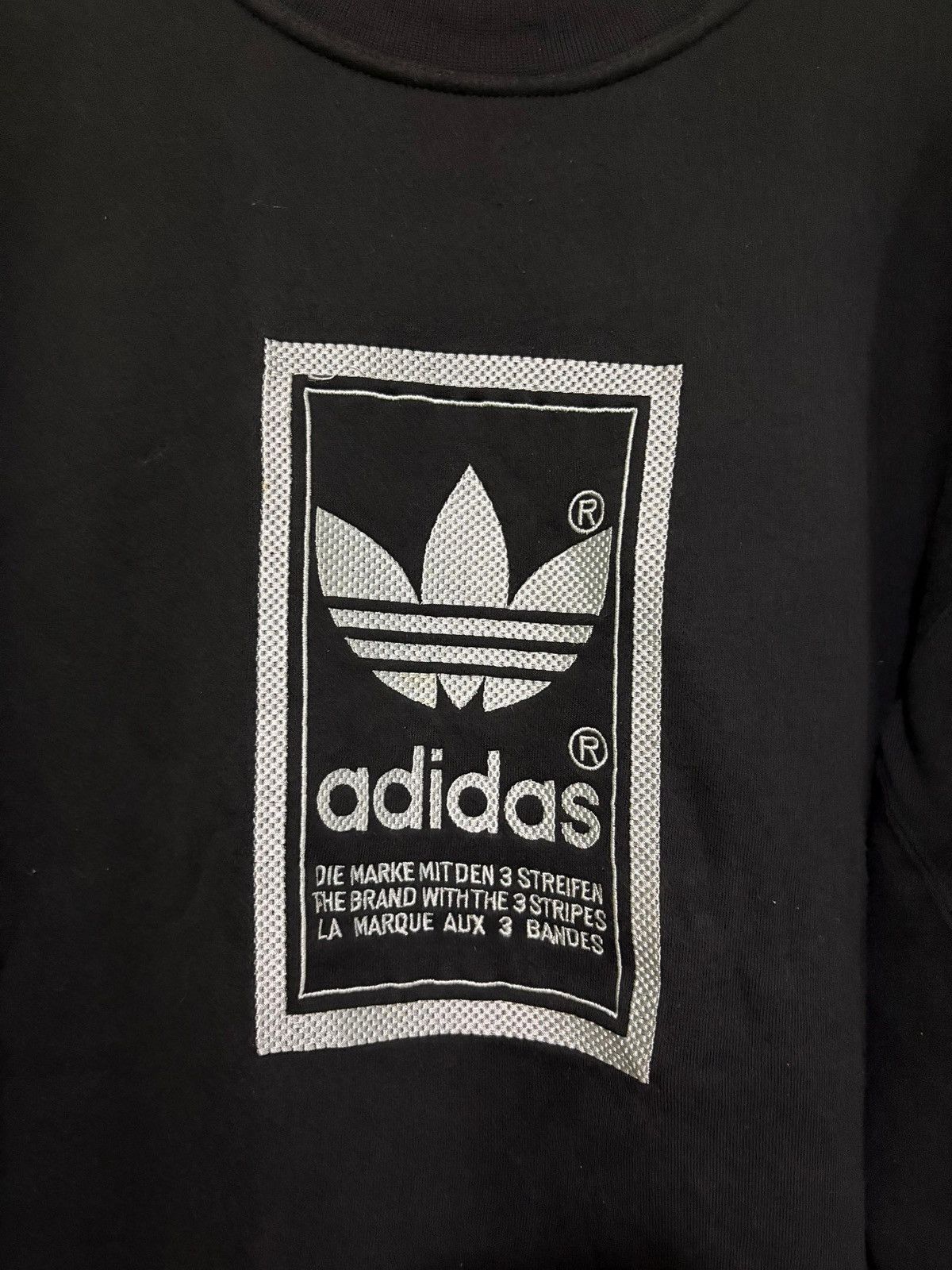 Adidas Vintage Adidas Sweatshirt Embroidered Logo Design Size US M / EU 48-50 / 2 - 8 Thumbnail