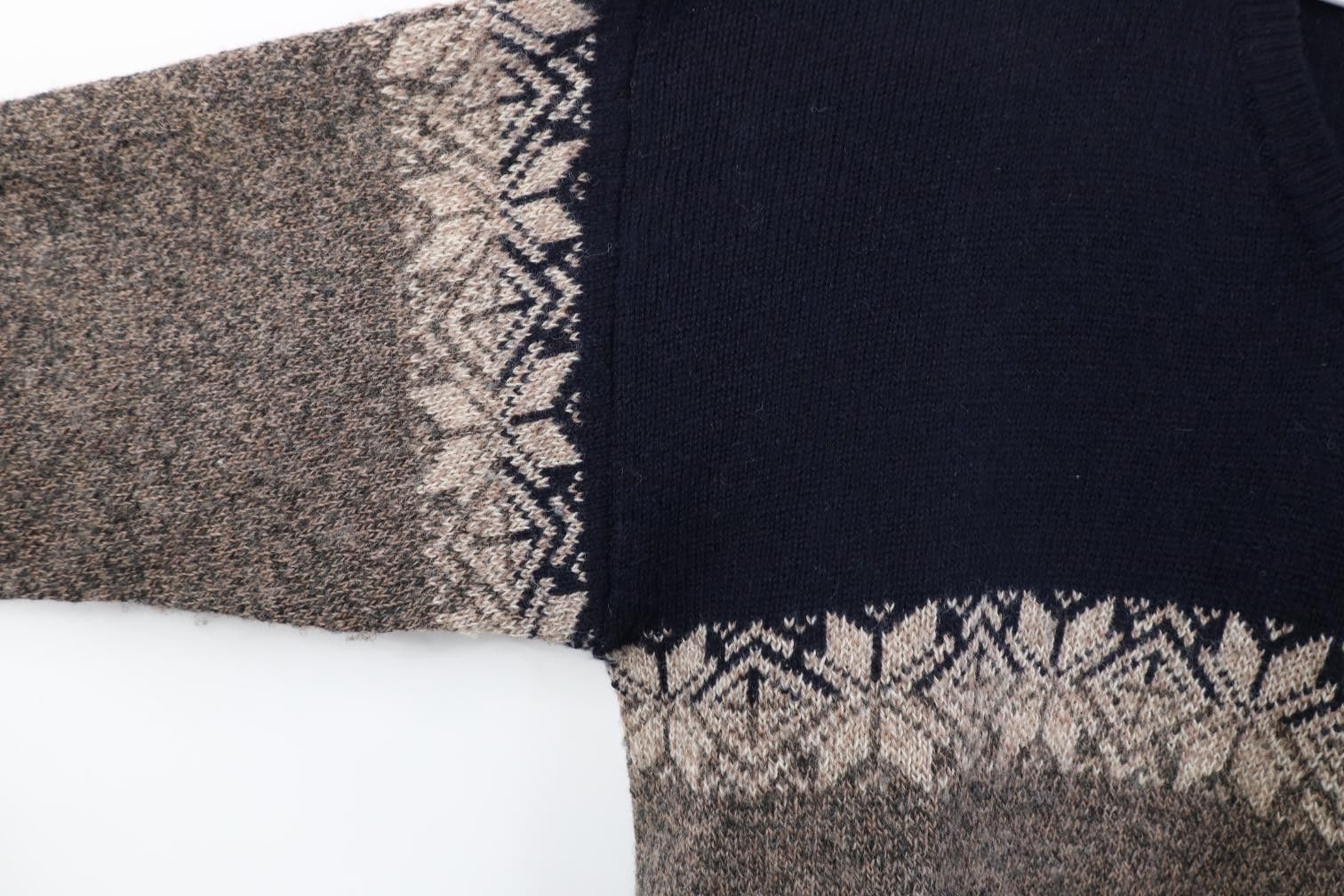 Vintage Vintage 90s Streetwear Snowflake Fair Isle V-Neck Sweater Size US M / EU 48-50 / 2 - 7 Thumbnail