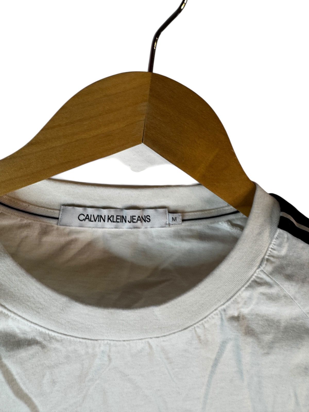 Calvin Klein Calvin Klein white tee center logo Size US M / EU 48-50 / 2 - 3 Thumbnail