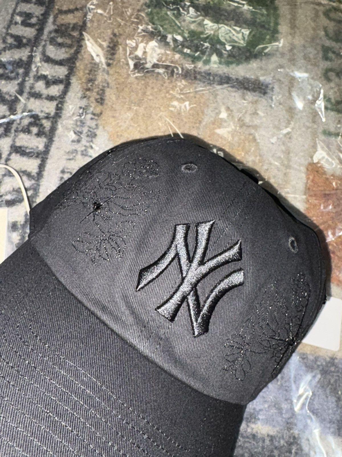 Kith × New York Yankees Lisa for Kith ‘47 Clean Up Classic Cap Size ONE SIZE - 2 Thumbnail