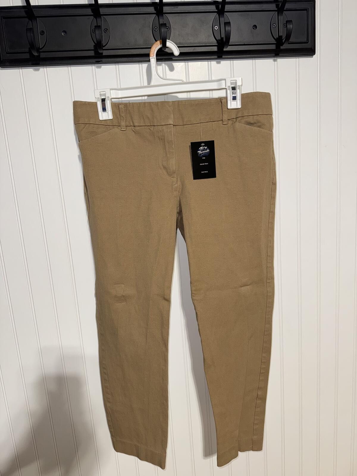 Other New York & Company Stretch Khaki Capri Pants Size 10 Size 32" / US 10 / IT 46 - 1 Thumbnail
