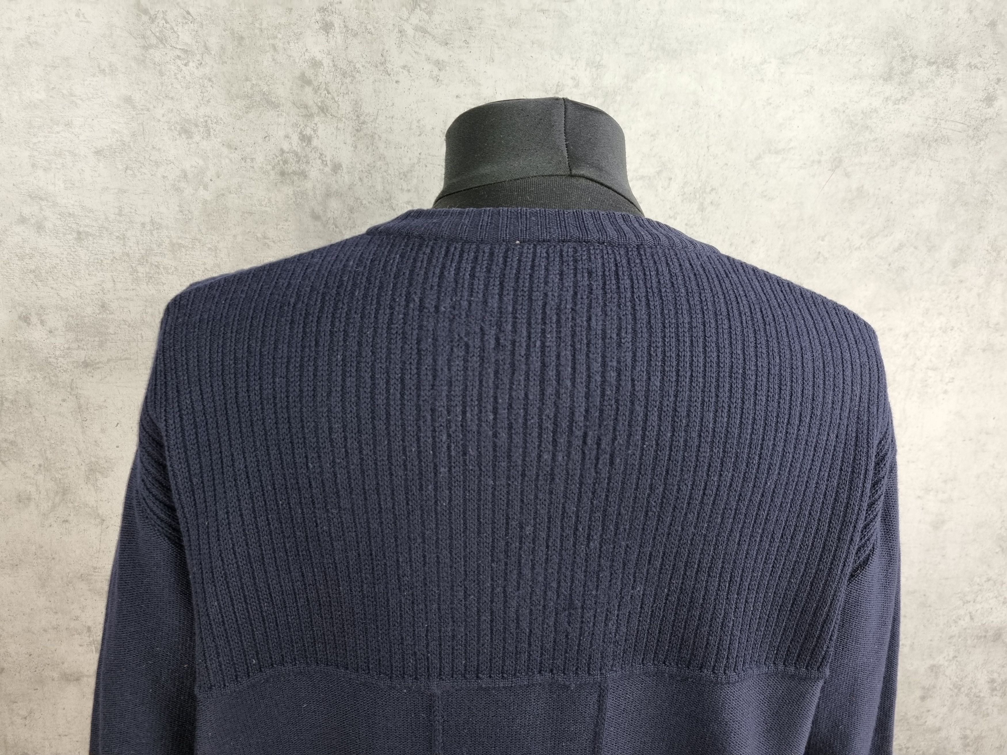 Fendi × Vintage Vtg Fendi Uomo Italian Wool Distressed Sweater V Neck Size US L / EU 52-54 / 3 - 14 Thumbnail