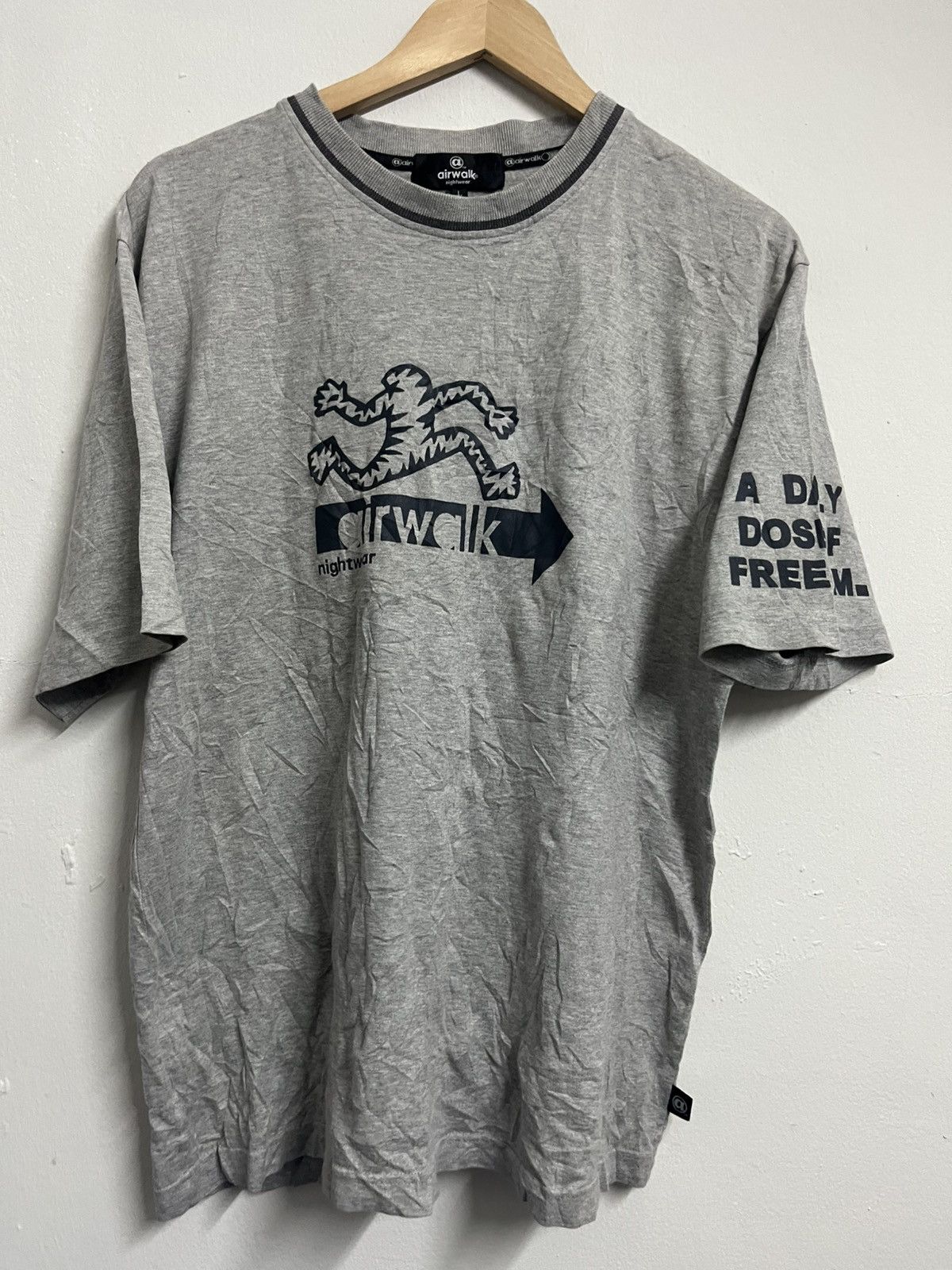 Vintage 💥Vintage 90s Airwalk A Daily Dose Of Freedom Skateboard Tee Size US L / EU 52-54 / 3 - 3 Thumbnail