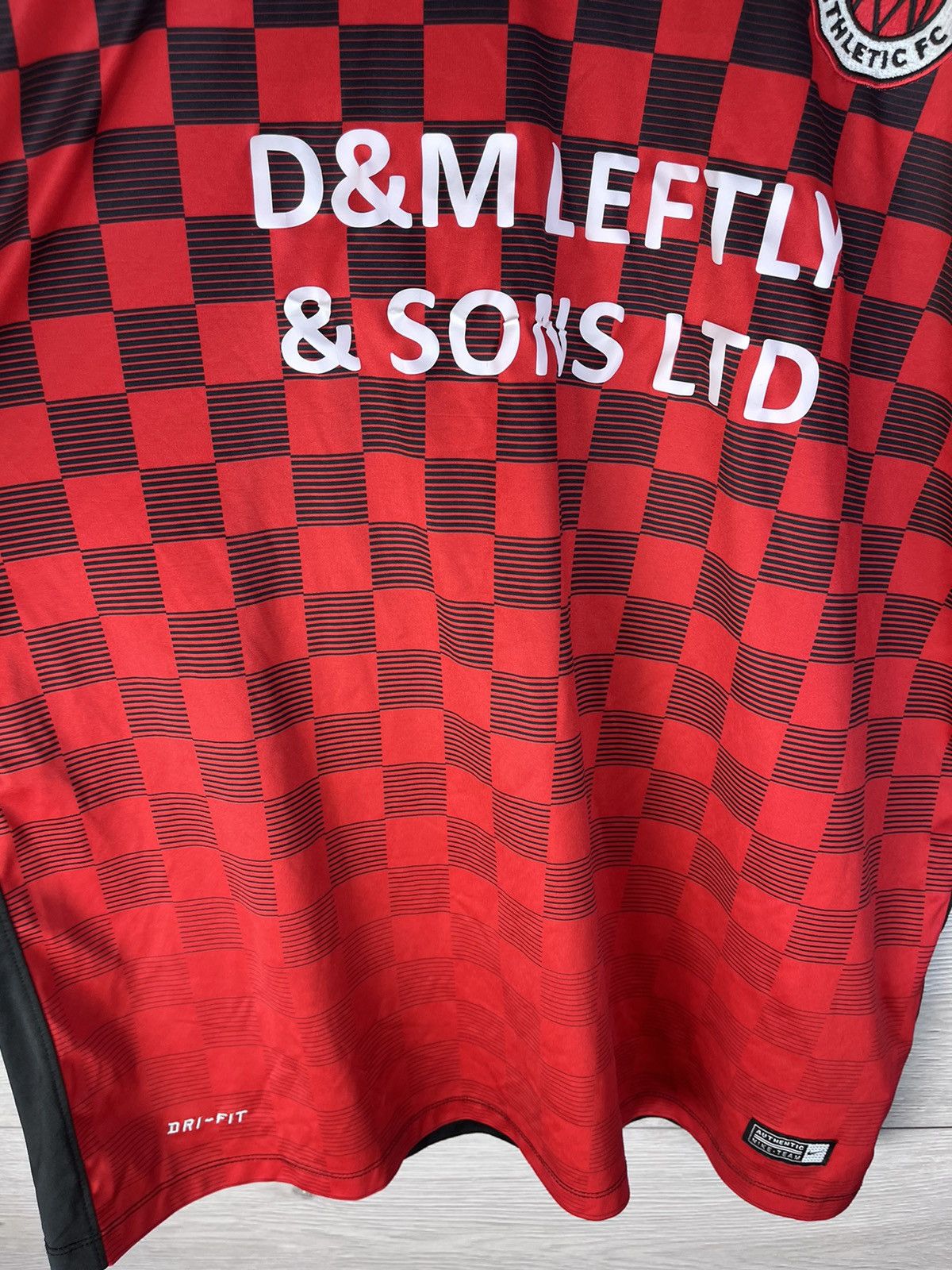 Nike Mens soccer jersey Nike Maltings Athletic FC size L Size US L / EU 52-54 / 3 - 6 Thumbnail