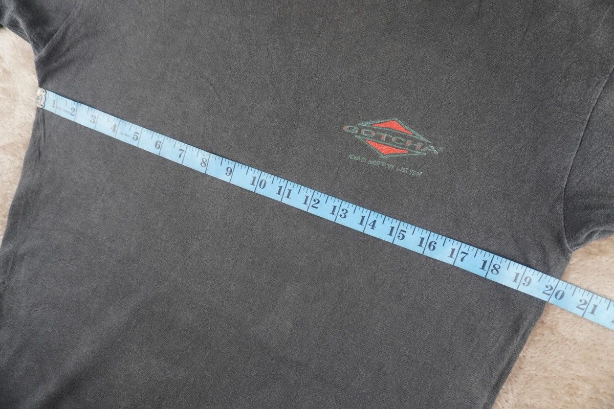 Gotcha Vtg Gotcha Eat At Waimea Sun Faded 90s surfboard Usa Made Size US M / EU 48-50 / 2 - 10 Thumbnail