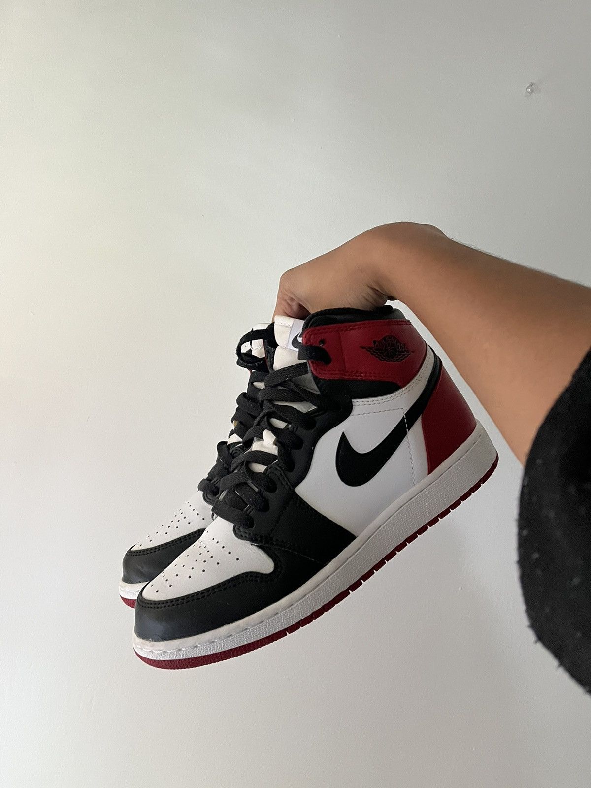 satin black toe nike