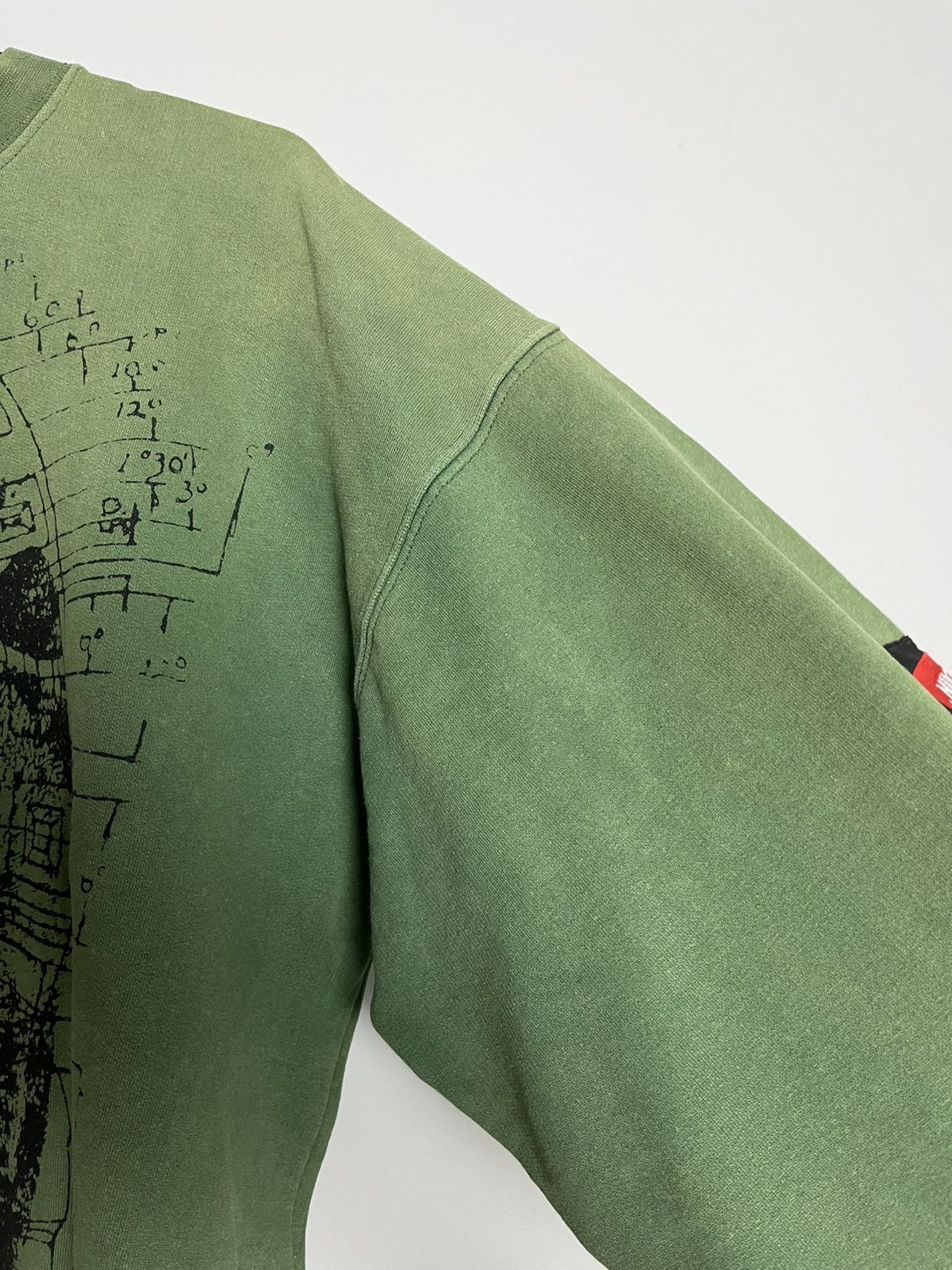 Vintage VINTAGE 90S NIKE CREWNECK RARE Y2K SWOOSH Size US L / EU 52-54 / 3 - 11 Thumbnail