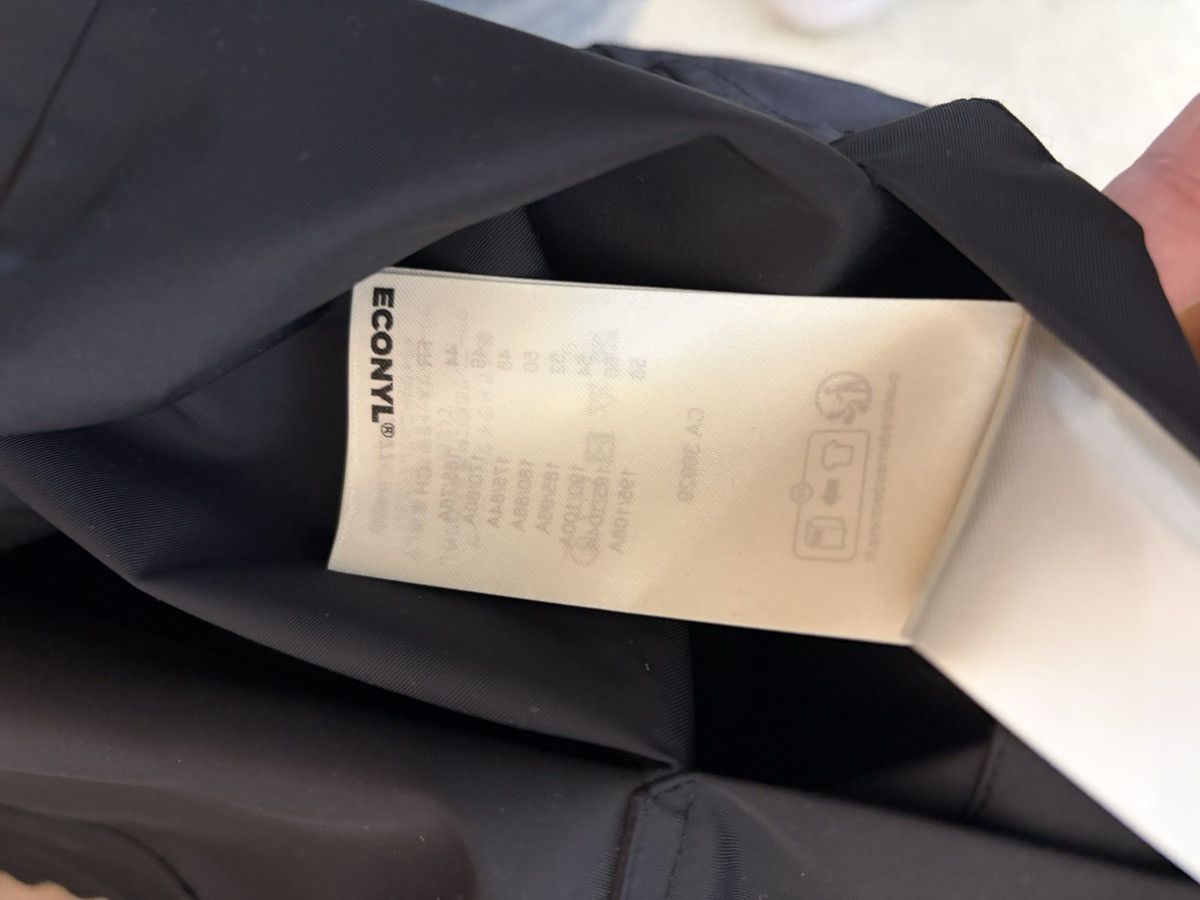 Louis Vuitton louis vuitton monogram reversible nylon jacket Size US M / EU 48-50 / 2 - 7 Thumbnail