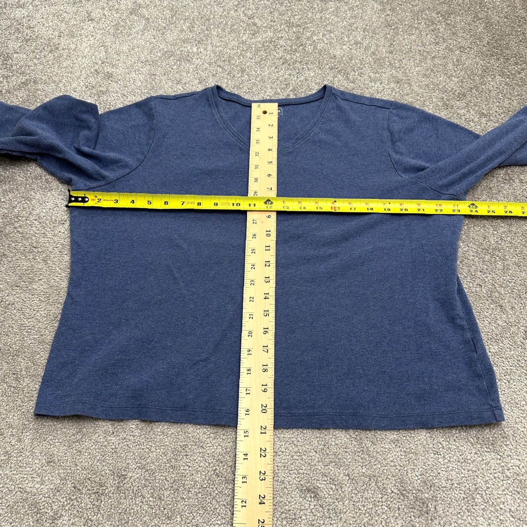 Vintage L.L. Bean Womens T-Shirt 1X Basic V-Neck 3/4 Sleeve Cotton Blue Solid Casual Tee Size XL / US 12-14 / IT 48-50 - 7 Thumbnail