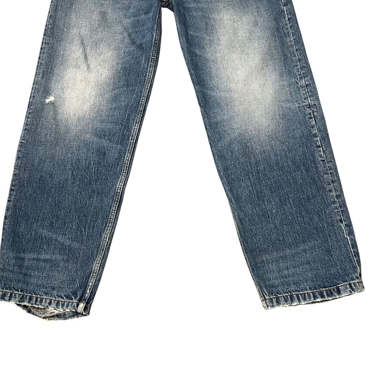 Balenciaga BALENCIAGA 2023SS Distressed Wide Fit Straight Denim Pants Size US 33 - 3 Thumbnail