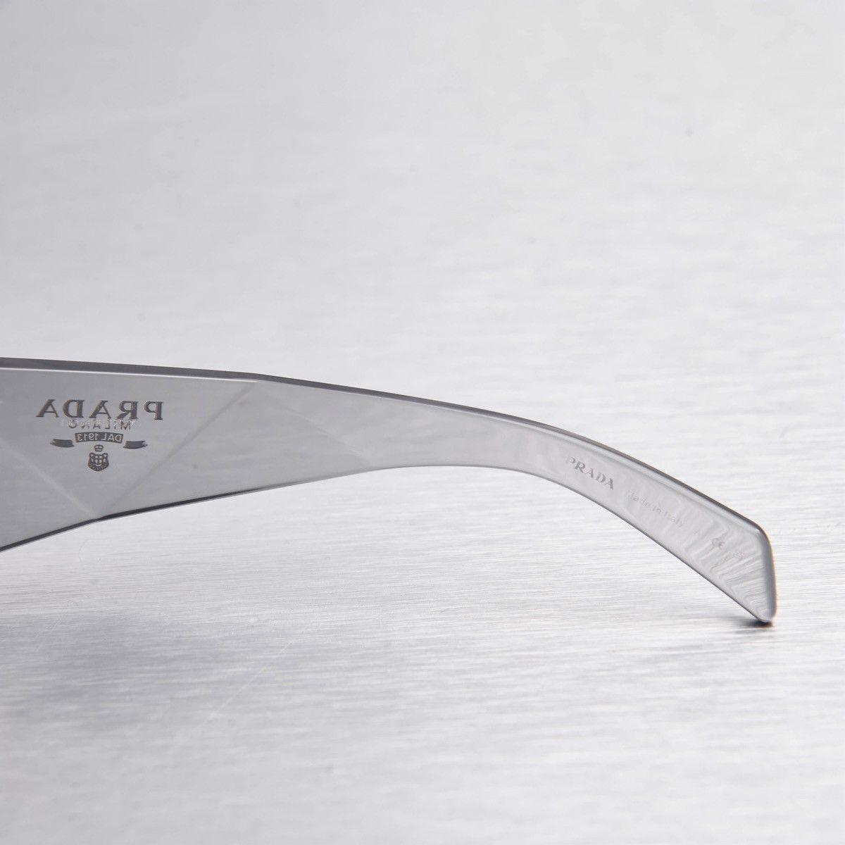 Prada PRADA 0PR A19S 12R2B0 SUNGLASSES Size ONE SIZE - 4 Thumbnail