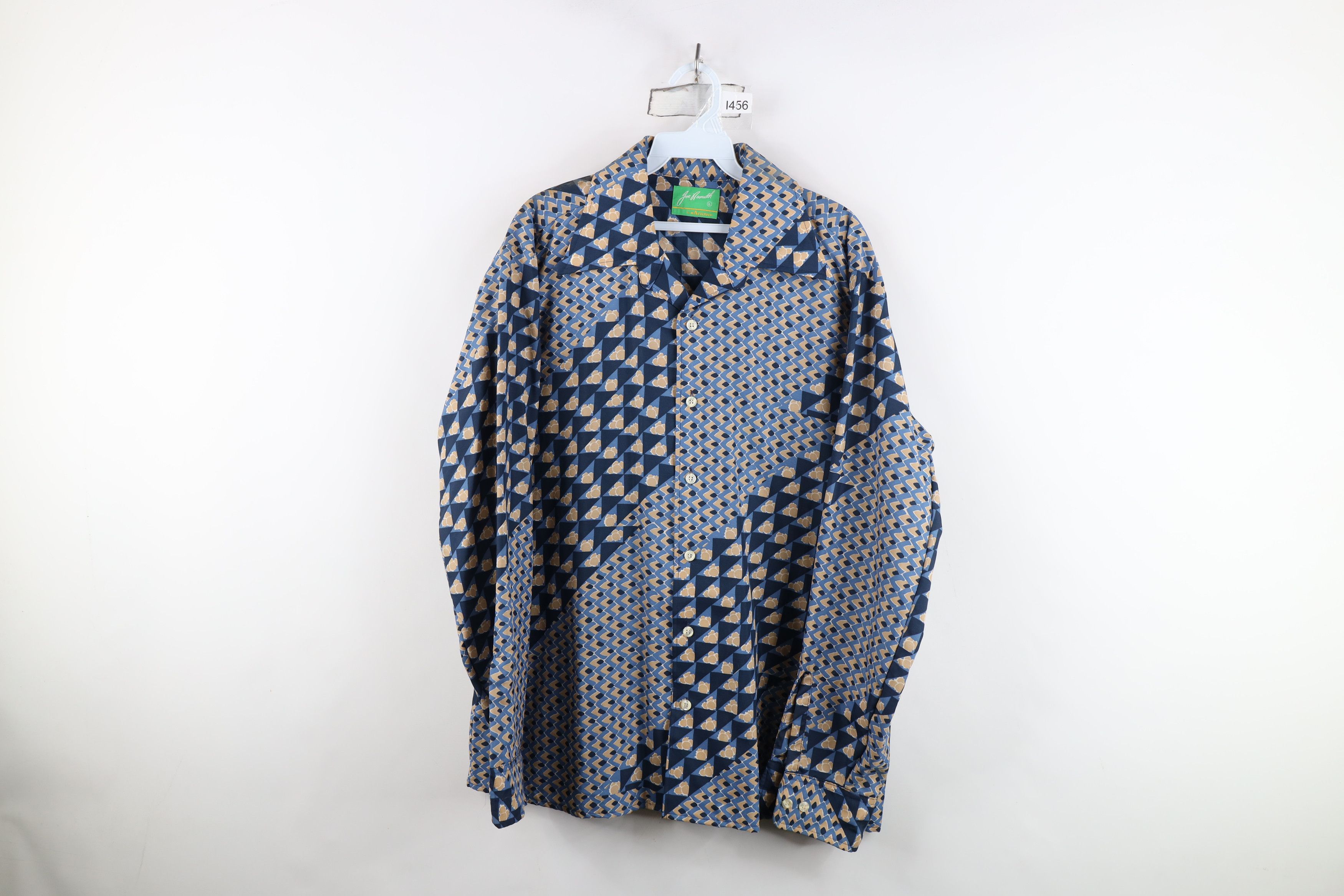 Vintage Vintage 70s Streetwear Silk Collared Button Shirt USA Size US L / EU 52-54 / 3 - 1 Thumbnail