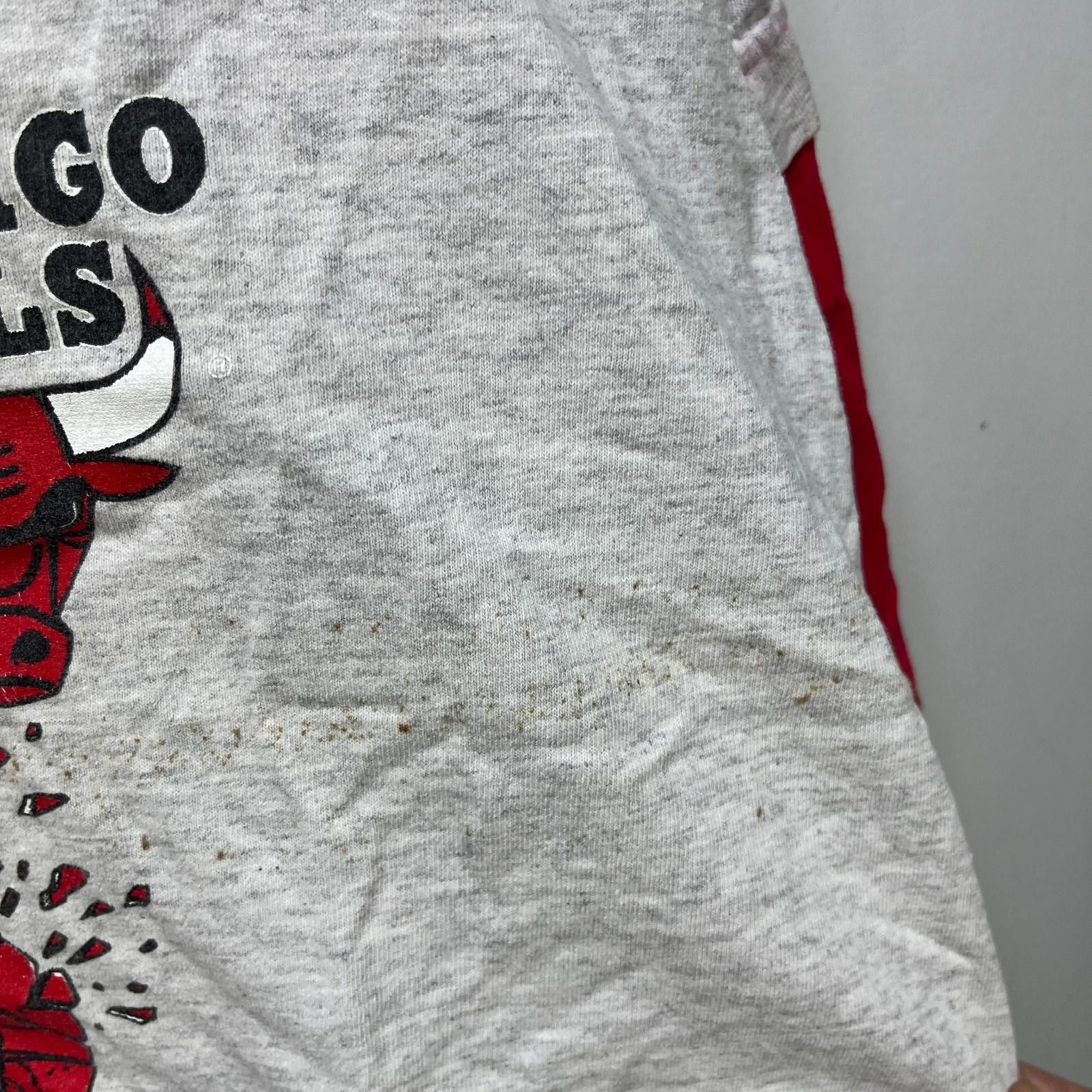 Vintage Vintage 90s Taz Chicago Bulls T Shirt Jersey XL Size US XL / EU 56 / 4 - 3 Thumbnail