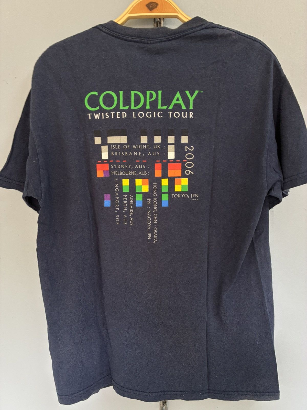 Band Tees Vintage Y2K Coldplay tour band t shirt Size US M / EU 48-50 / 2 - 4 Thumbnail