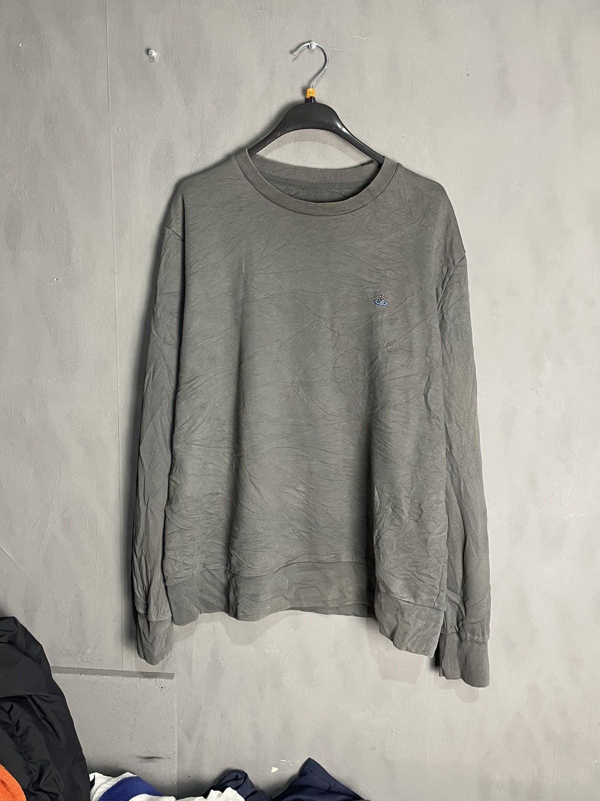 Vivienne Westwood Vintage Vivienne Westwood Sweatshirt Orb Logo Basic Pullover Size US XL / EU 56 / 4 - 1 Thumbnail