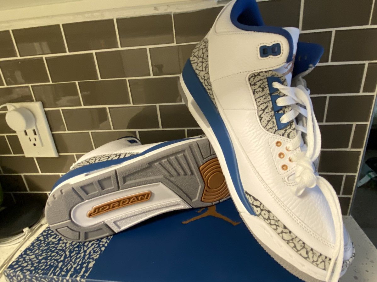 Nike Jordan 3 Wizards - Size 11 Size US 11 / EU 44 - 5 Thumbnail