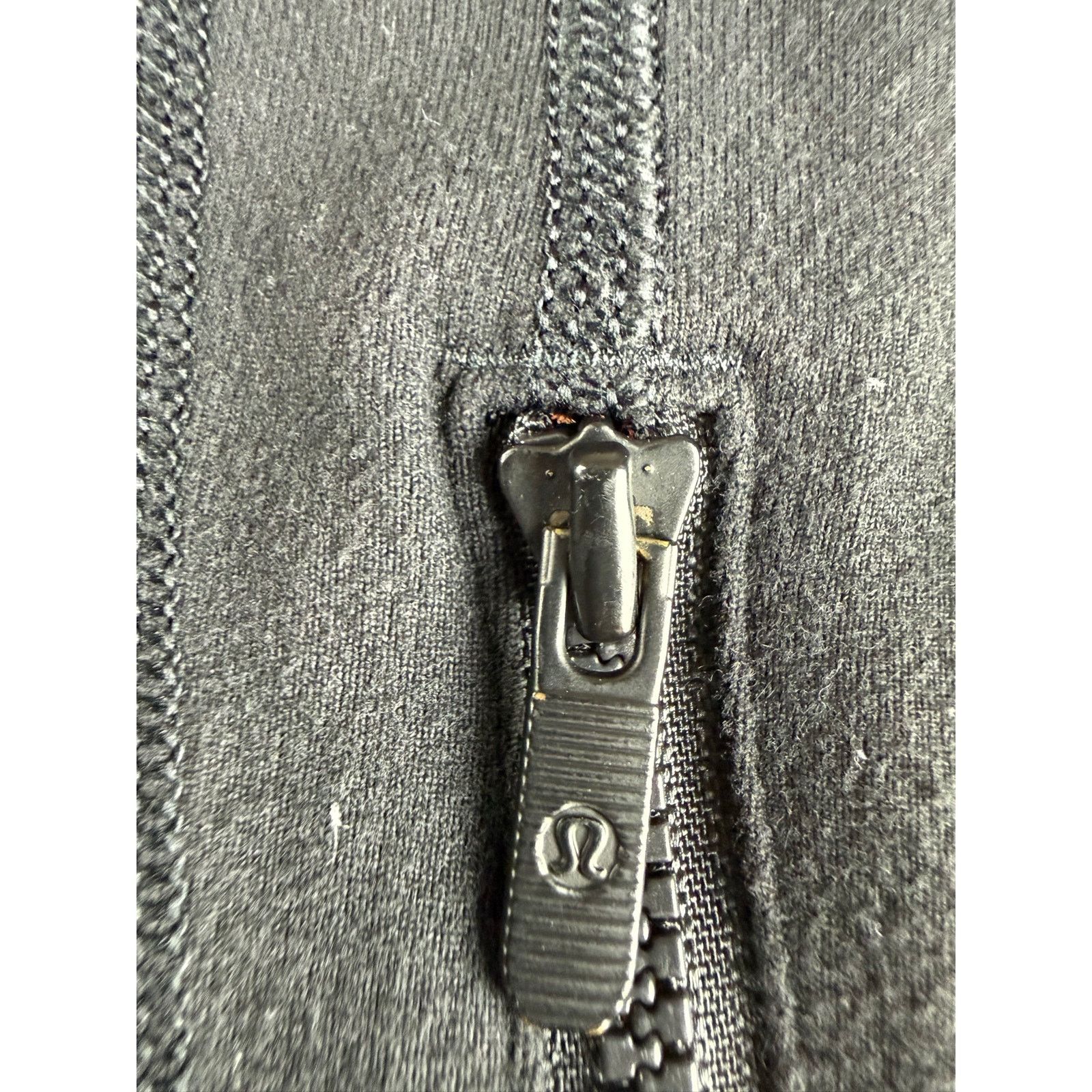 Lululemon Lululemon Black Define Jacket - Size 8 - Great Condition! Size M / US 6-8 / IT 42-44 - 7 Thumbnail