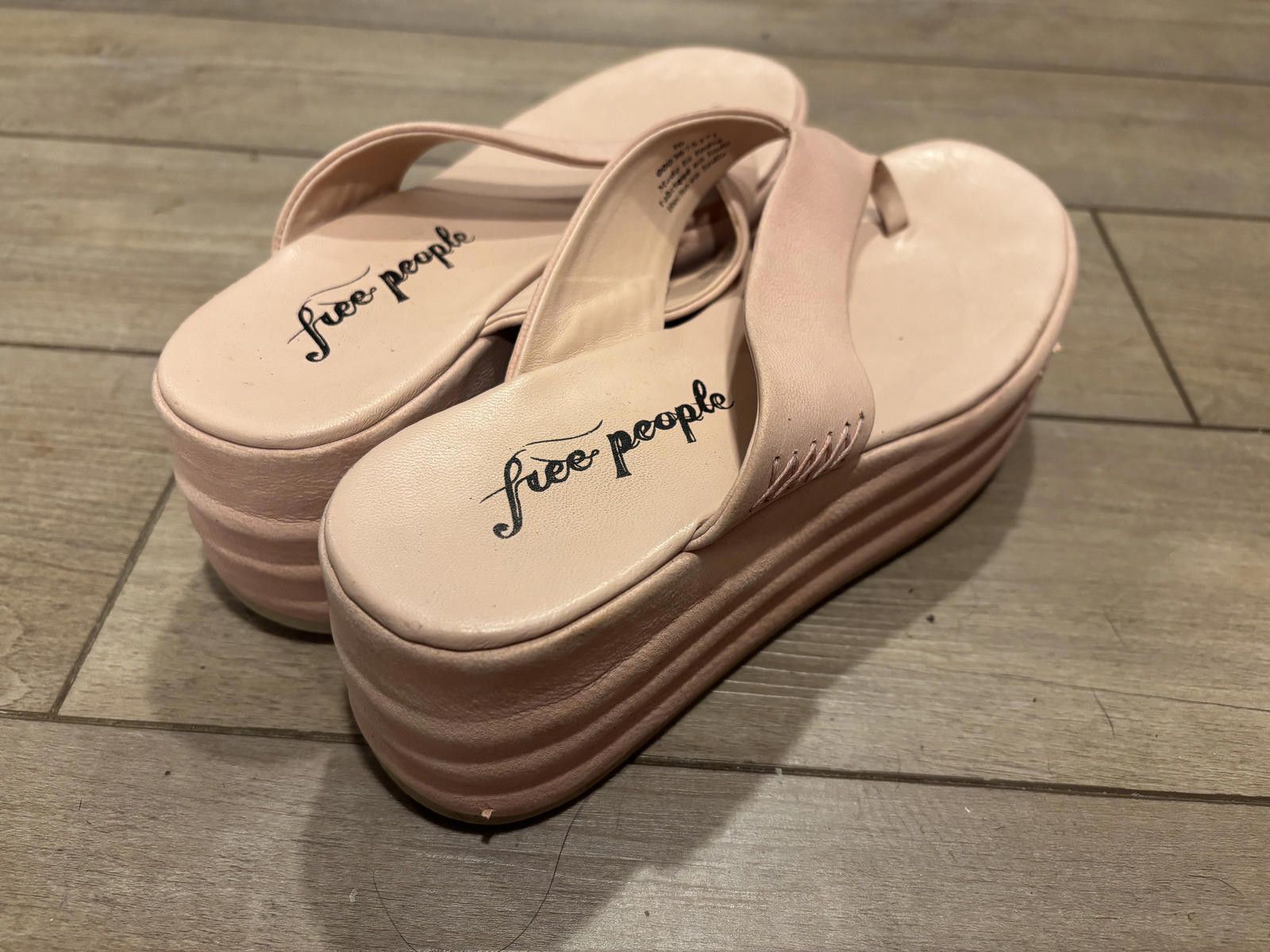 Free People Free People Women's Platform Flip Flop Sandals sz 6 Size US 6 / IT 36 - 4 Thumbnail