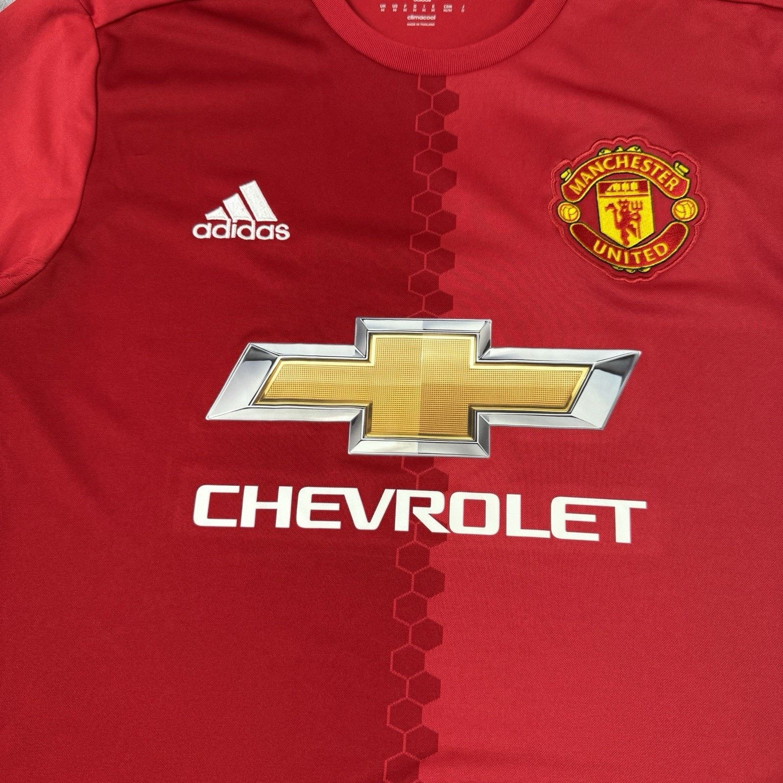 Adidas MANCHESTER UNITED 2016 2017 SOCCER JERSEY ADIDAS SIZE M Red Size US M / EU 48-50 / 2 - 9 Thumbnail