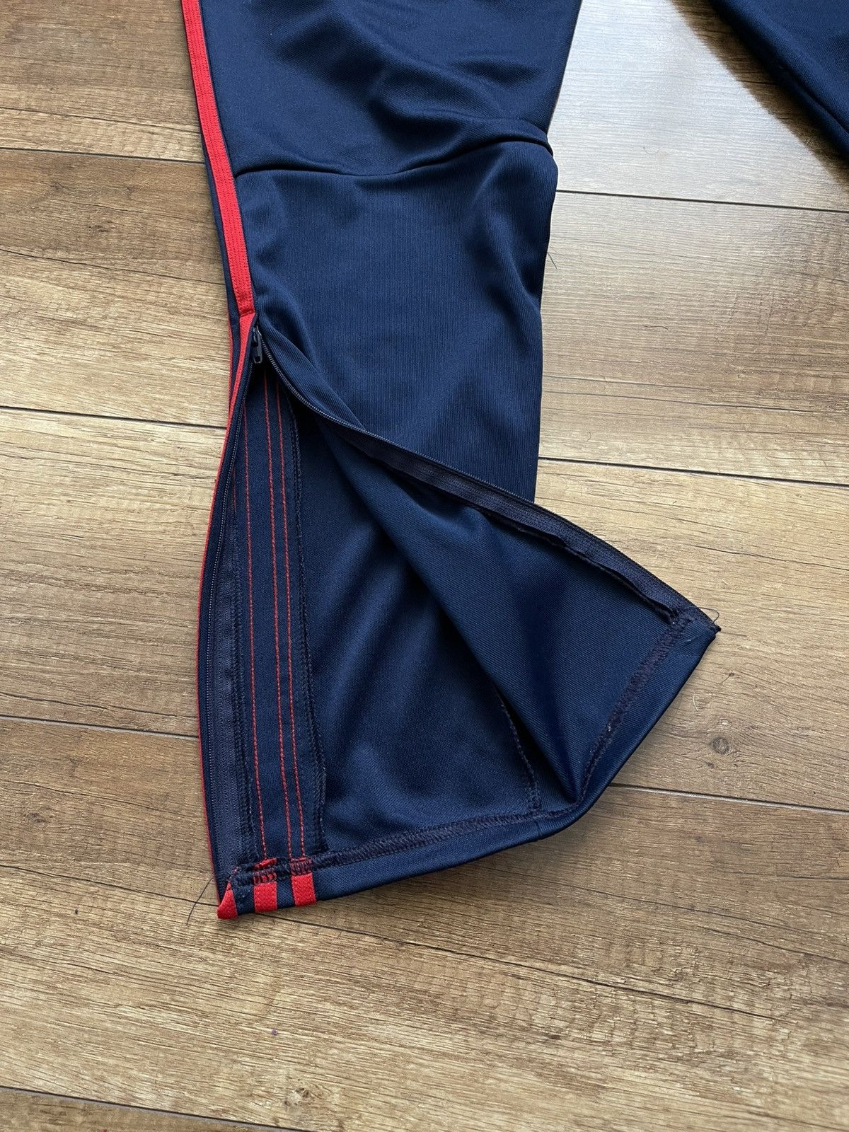 Adidas Adidas Arsenal Sweatpants Track Pants Size US 34 / EU 50 - 10 Thumbnail