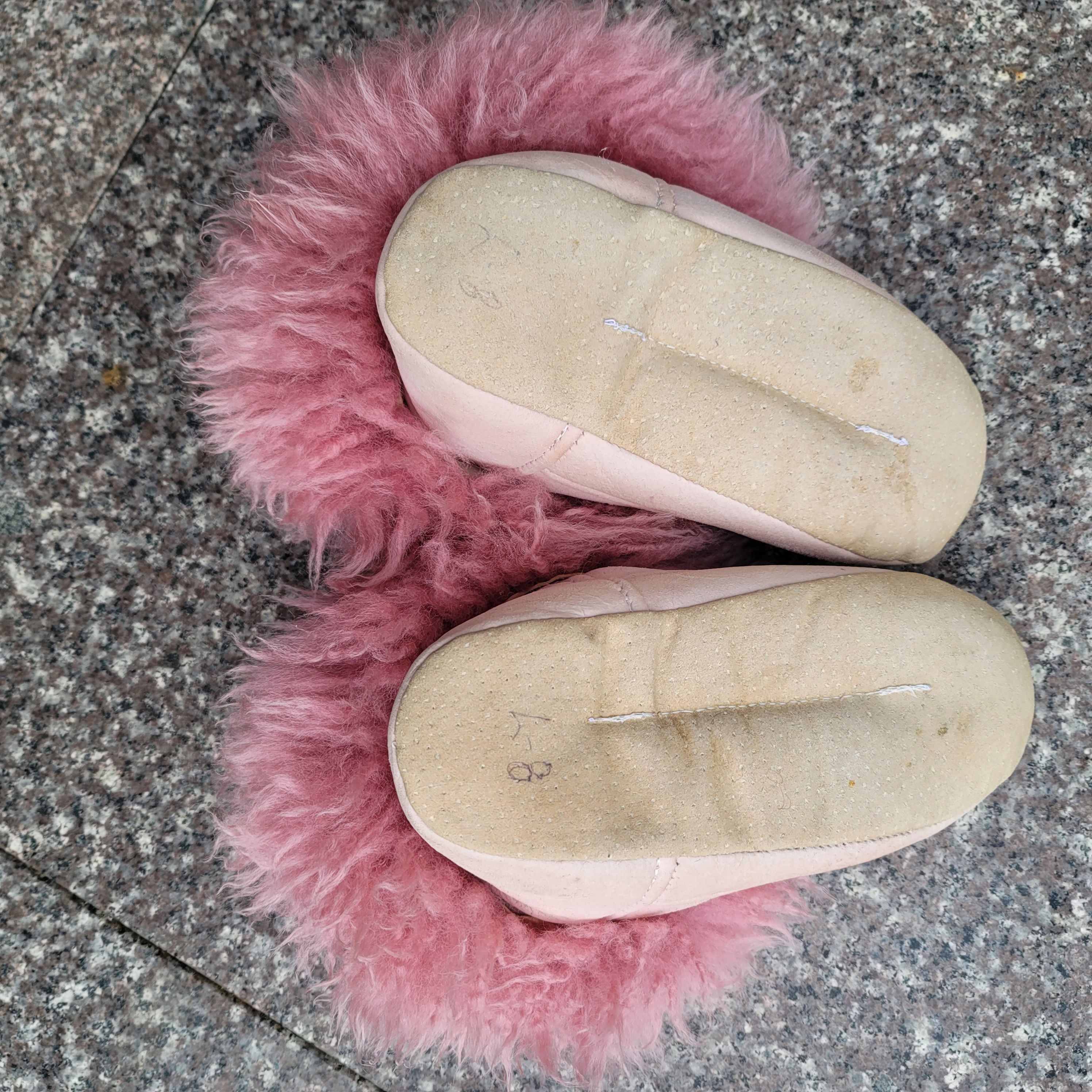 Other Authentic sheepskin slippers Size US 8 / IT 38 - 14 Thumbnail
