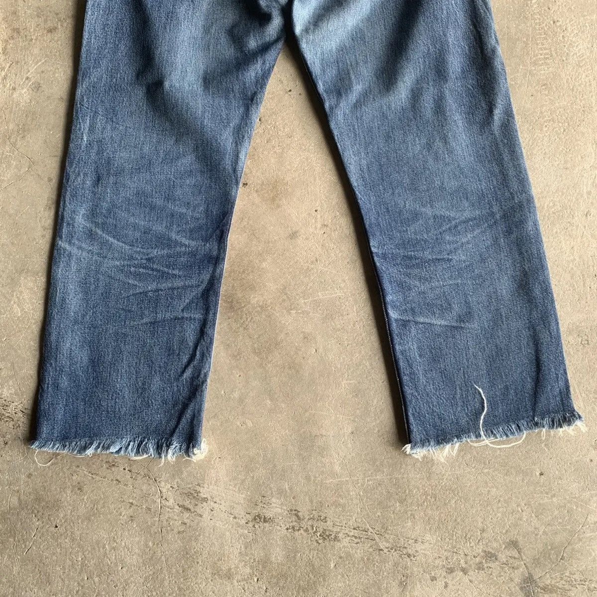 Levi's 1990’s Vtg Levi’s 501 Distressed Denim Ankle Pants Size US 31 - 12 Thumbnail