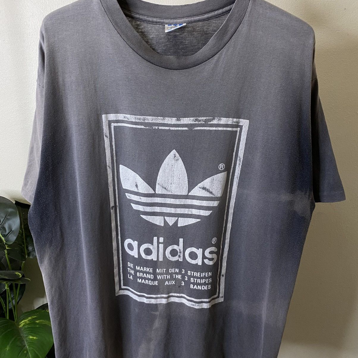 Adidas 1990s Adidas Double Sided Graphic Sunfaded Tee Size US XL / EU 56 / 4 - 2 Thumbnail