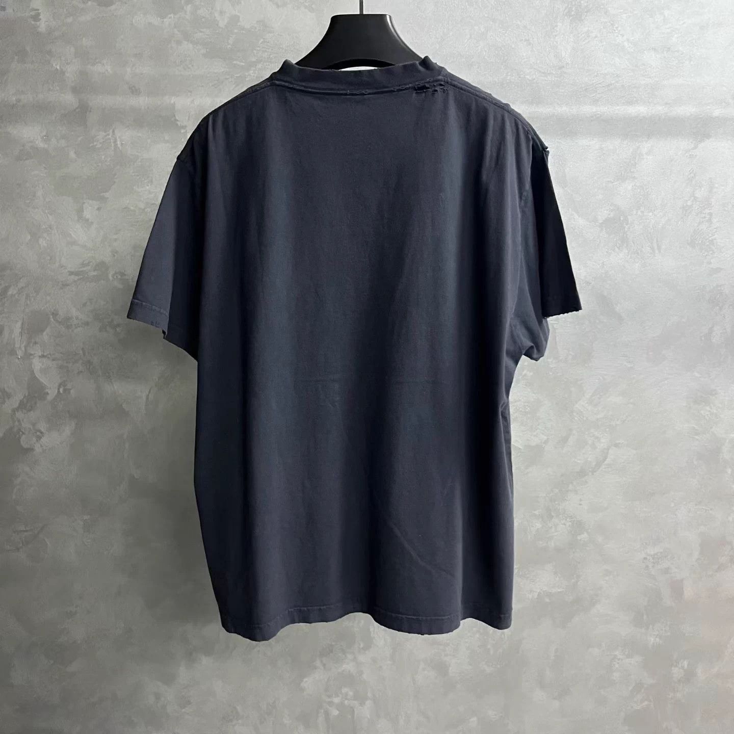 Balenciaga Balenciaga Black Oversized Crewneck Short T-Shirt Size 1 Size XS / US 0-2 / IT 36-38 - 2 Thumbnail