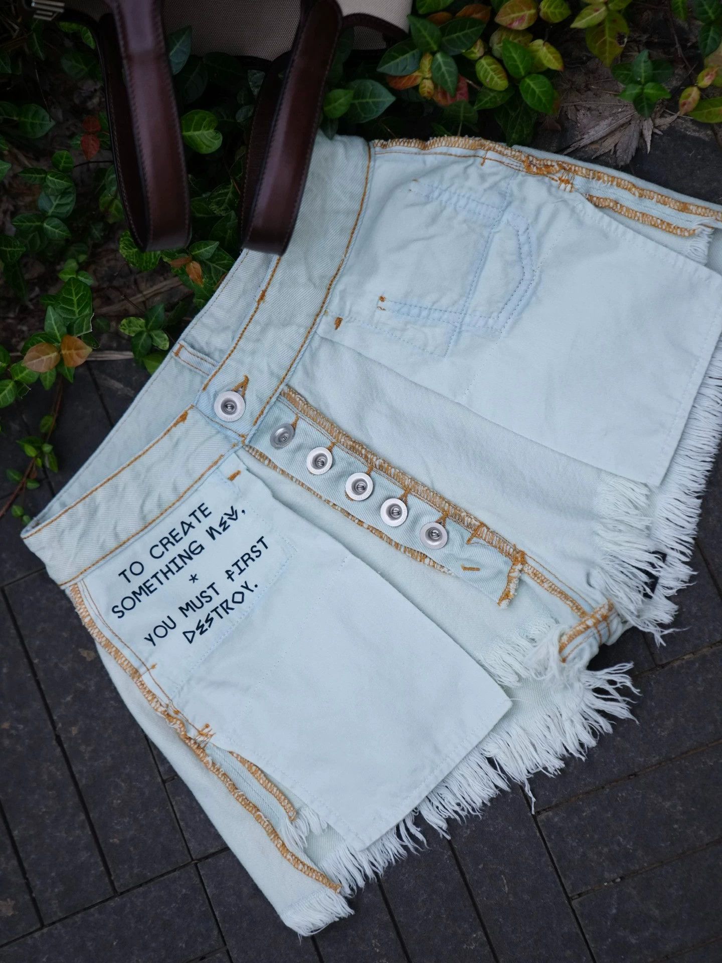 Ben Taverniti Unravel Project Unravel Project 2-Way L.B. Jeans Raw Hem Shorts S Vintage Size 25" / US 0 / IT 36 - 1 Thumbnail