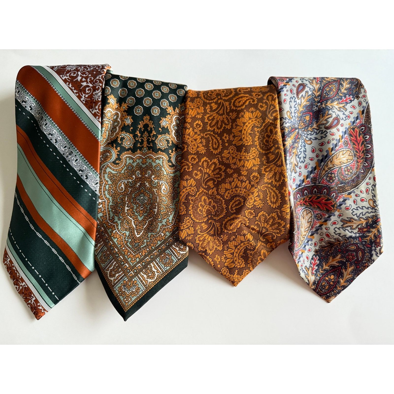 Oleg Cassini Bellini Vintage 1970's Men's Ties 100% Silk Geometric Print Size ONE SIZE - 1 Thumbnail