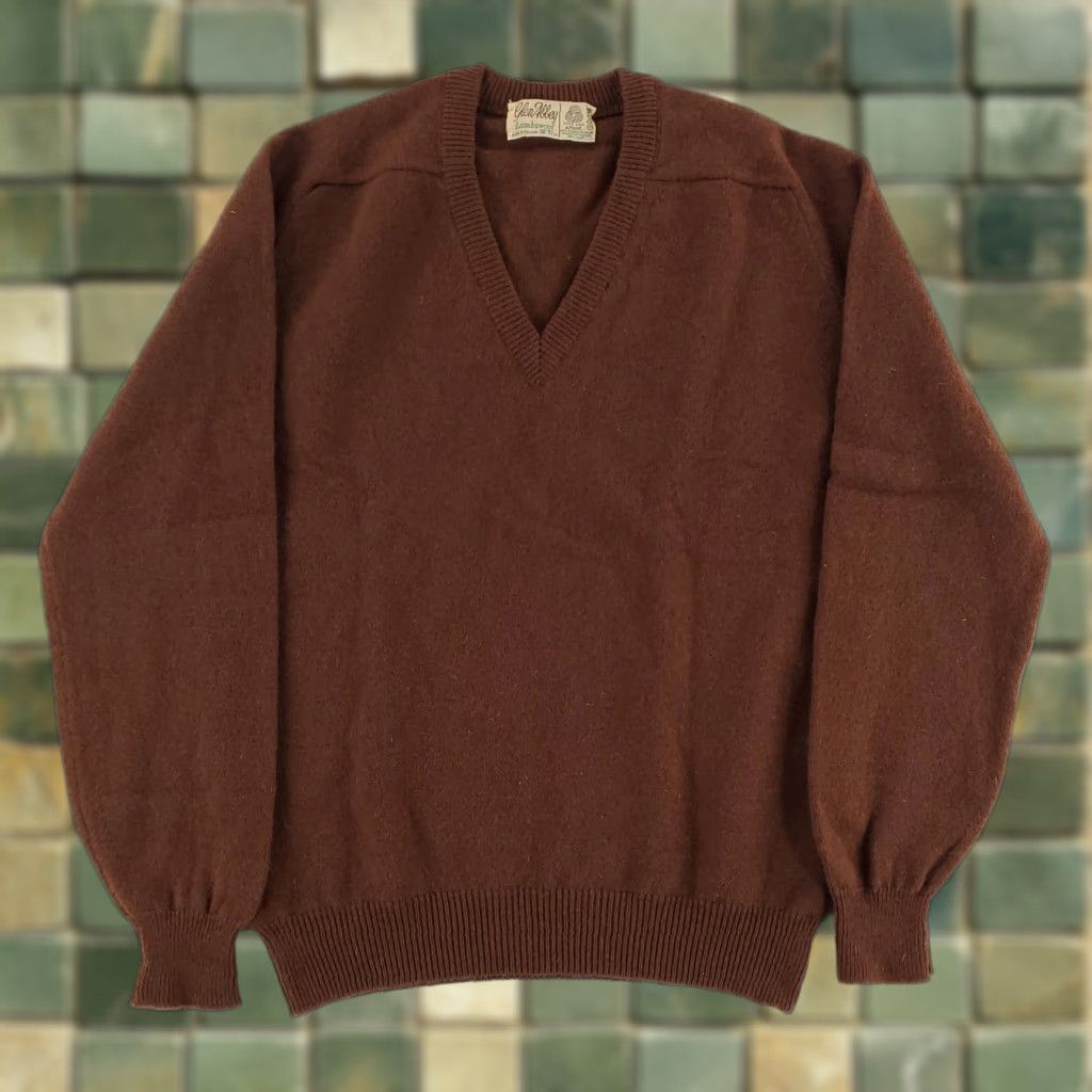 Vintage VINTAGE Glen Abbey Sweater Long Sleeve Mens M Wool Brown 60s 70s Pullover - 100% Wool Size US M / EU 48-50 / 2 - 1 Thumbnail