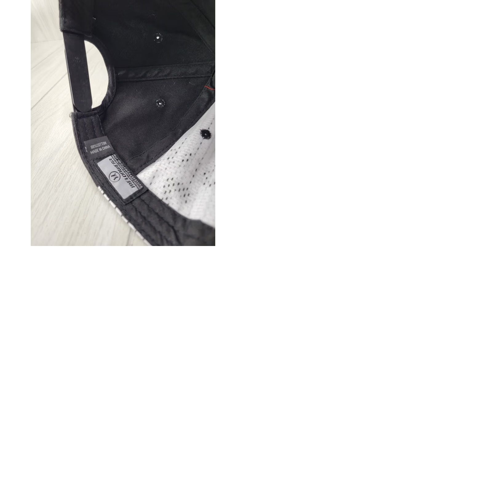 JW Anderson VINTAGE not? Size US M / EU 48-50 / 2 - 8 Thumbnail