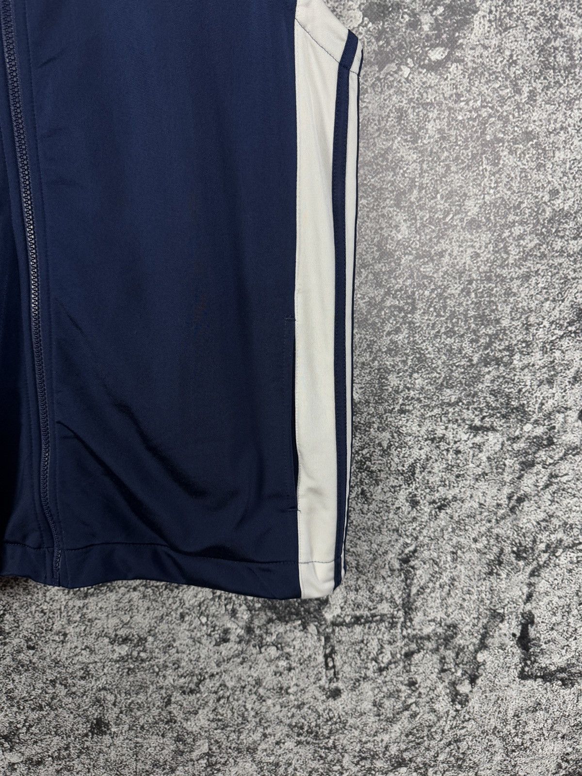 Adidas Adidas Vintage Zip Up Vest The Brand With The Three Stripes Size US S / EU 44-46 / 1 - 6 Thumbnail