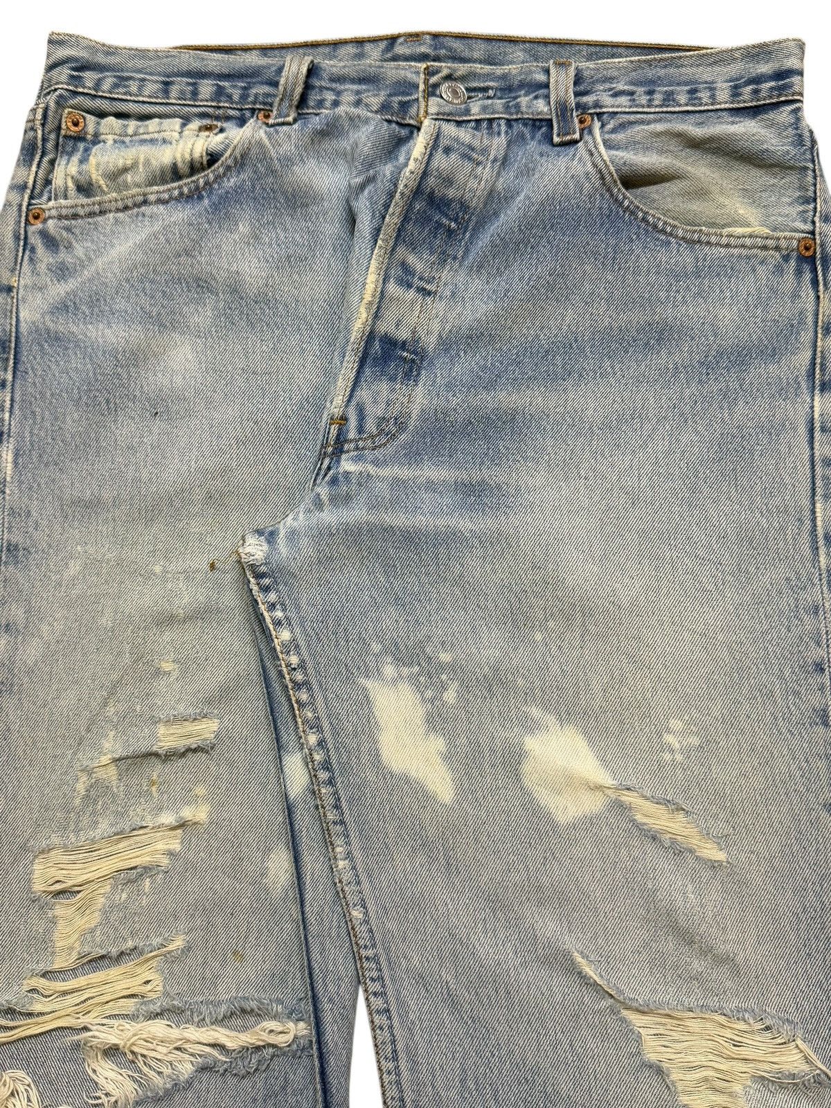 Levi's Vintage 90s Levis 501 Faded Wash Distressed Ripped Loose Fit Size US 32 / EU 48 - 4 Thumbnail