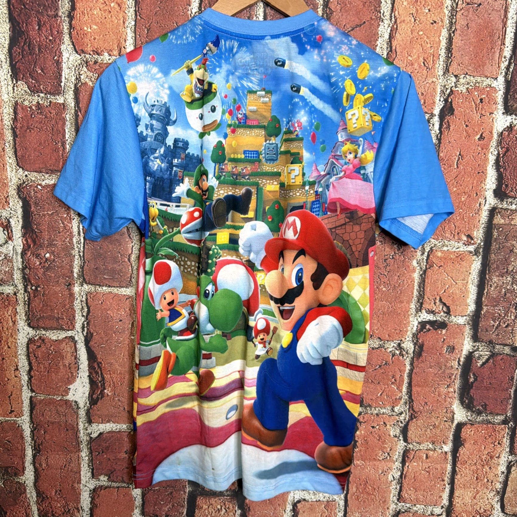 Nintendo VINTAGE Super Nintendo World Universal Studios Hollywood All Over Print Shirt Mens S Size US S / EU 44-46 / 1 - 3 Thumbnail
