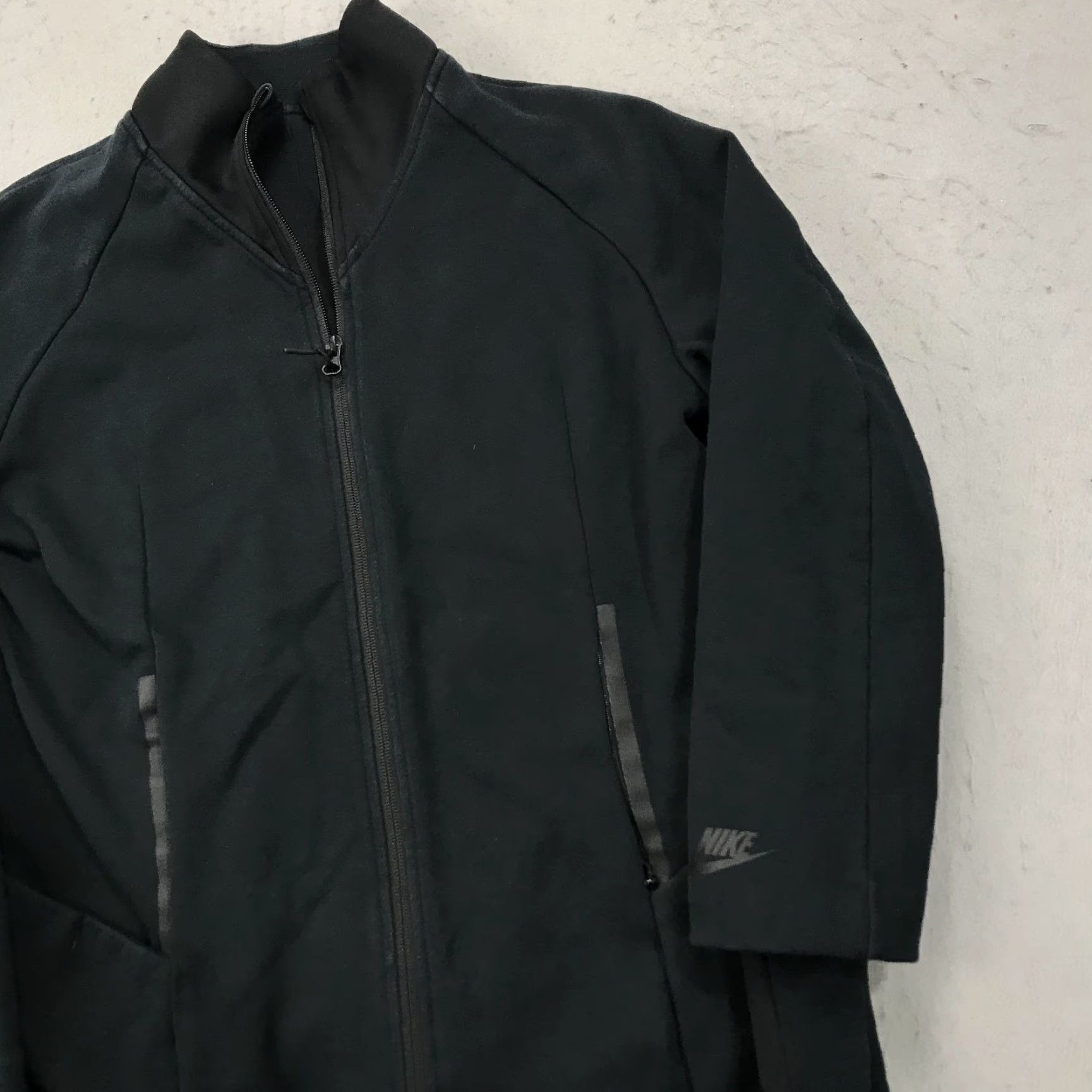 Nike Nike Tech Jacket Womens Small Black Sportswear Water Repellant Long Full Zip NSW Jacket Women S Black Athletic Athleisure Nike Full Zip Regular Womens Size S / US 4 / IT 40 - 3 Thumbnail