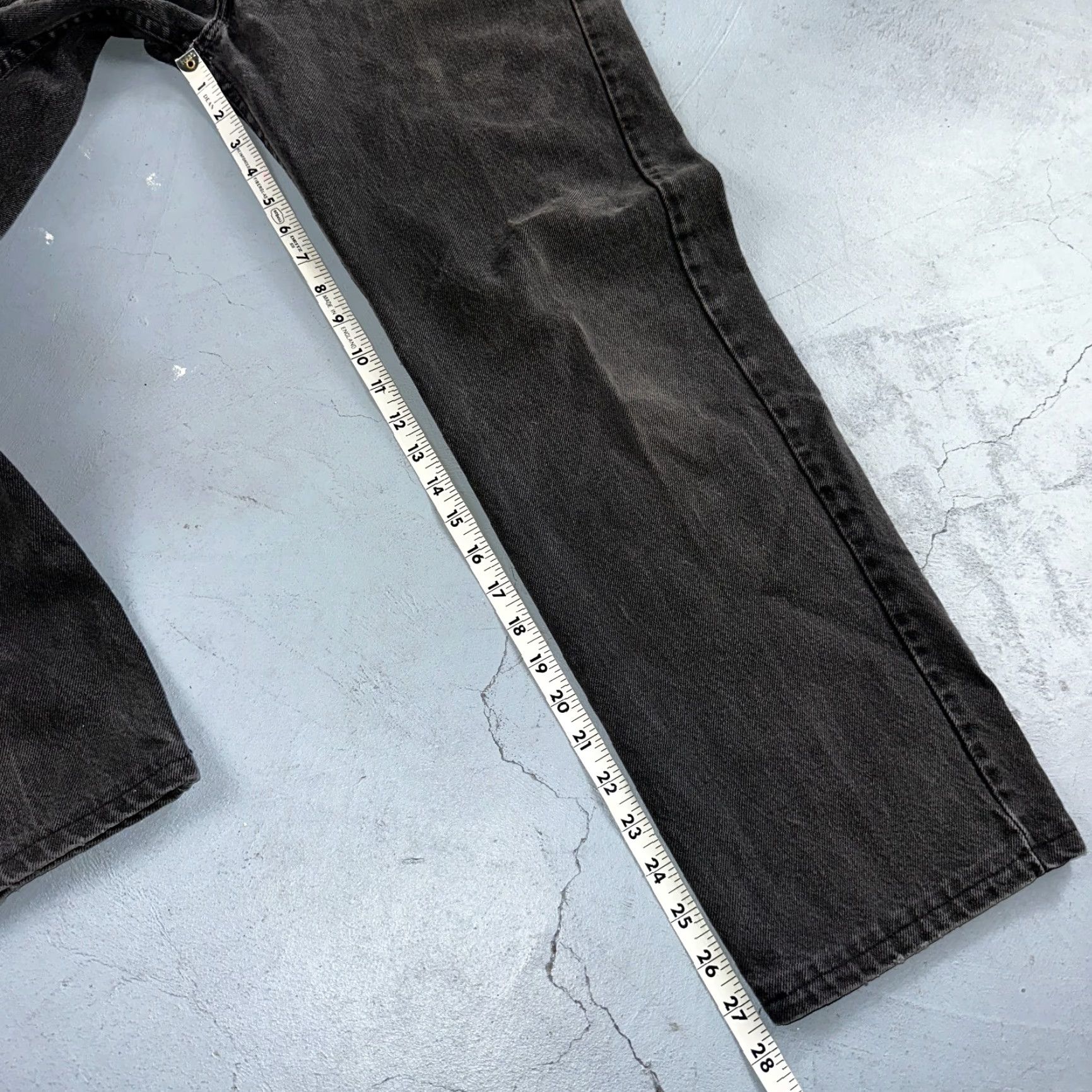 Levi's VINTAGE Levi's 505 Jeans Men 36x32 Black Light Wash 90s Classic Denim Straight Fit Size US 36 / EU 52 - 5 Thumbnail