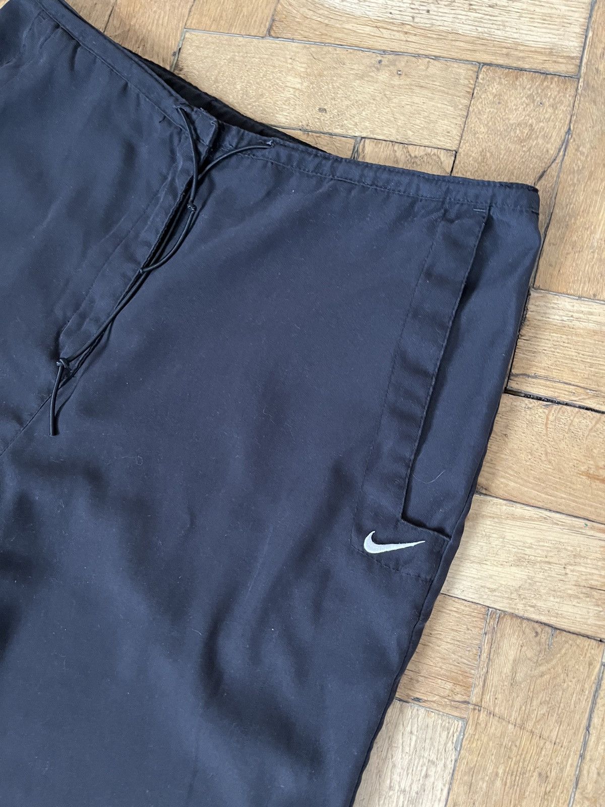 Nike Vintage Nike Japanese Fit Baggy Track Pants Nylon Drill Size US 34 / EU 50 - 2 Thumbnail