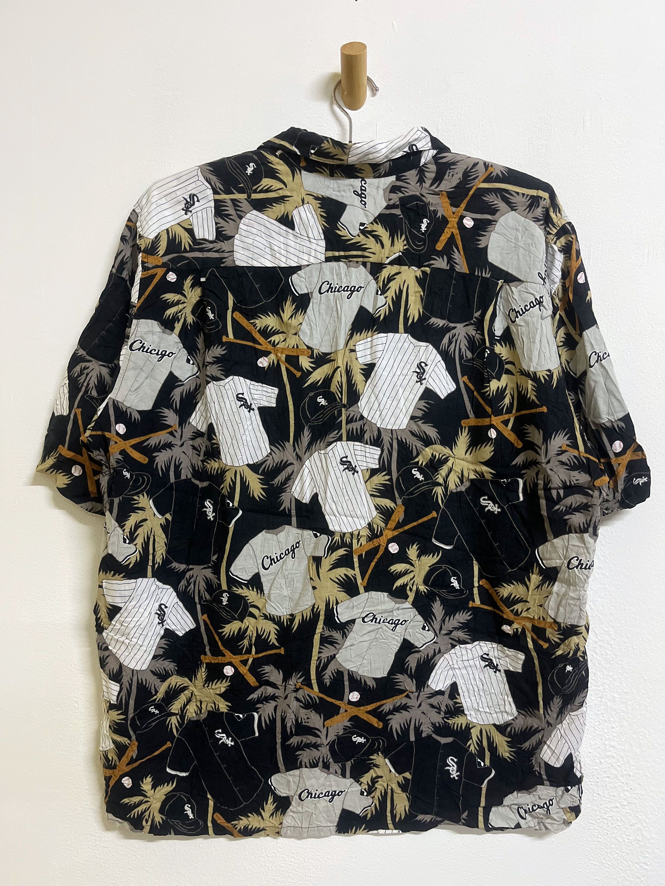 MLB Reyn Spooner Chicago Sox Short Sleeve Hawaii Hawaiian Size US L / EU 52-54 / 3 - 4 Thumbnail