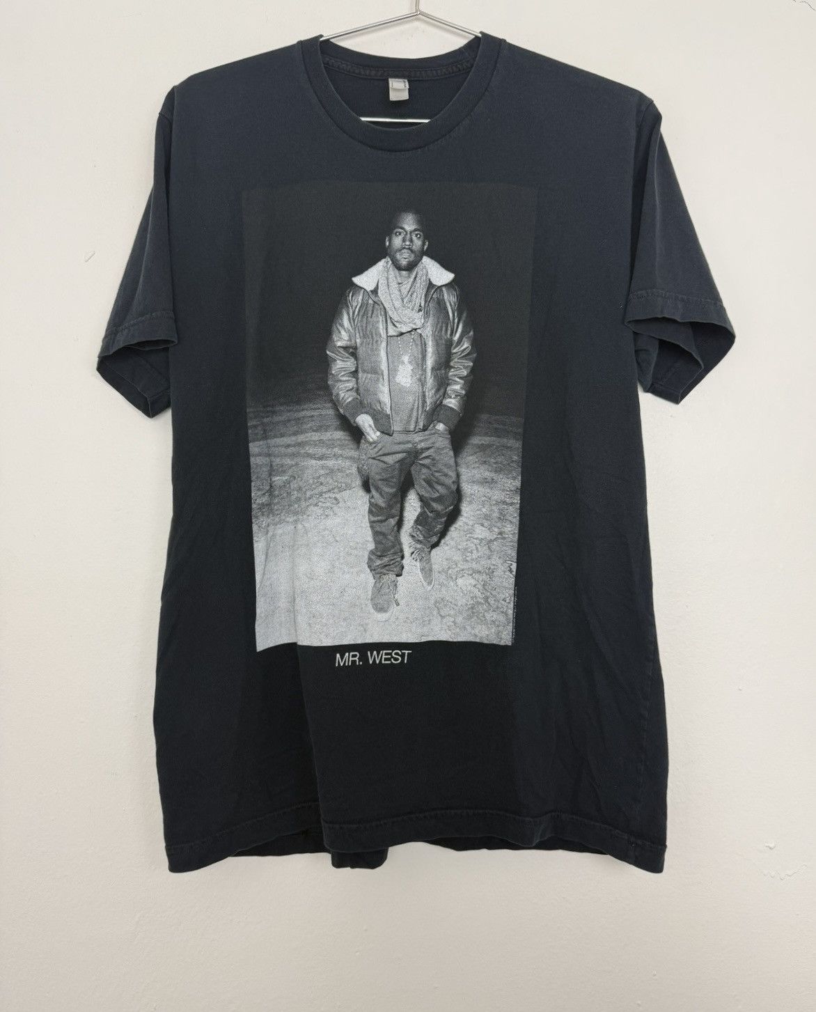Rap Tees Kanye West Glow In The Dark Tour Shirt Size US L / EU 52-54 / 3 - 1 Thumbnail