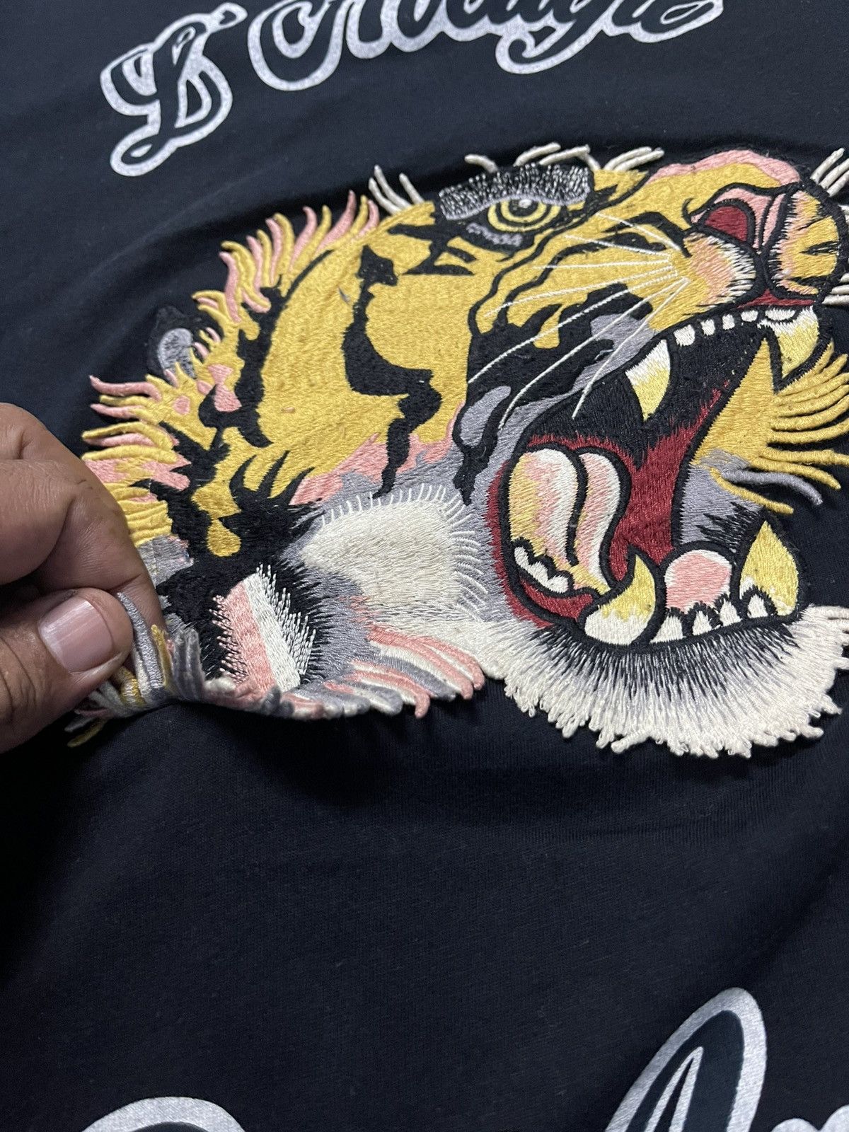 Gucci GUCCI LION EMBROIDERED “L’AVEUGLE PAR AMOUR” TEE VERY RARE Size US S / EU 44-46 / 1 - 3 Thumbnail