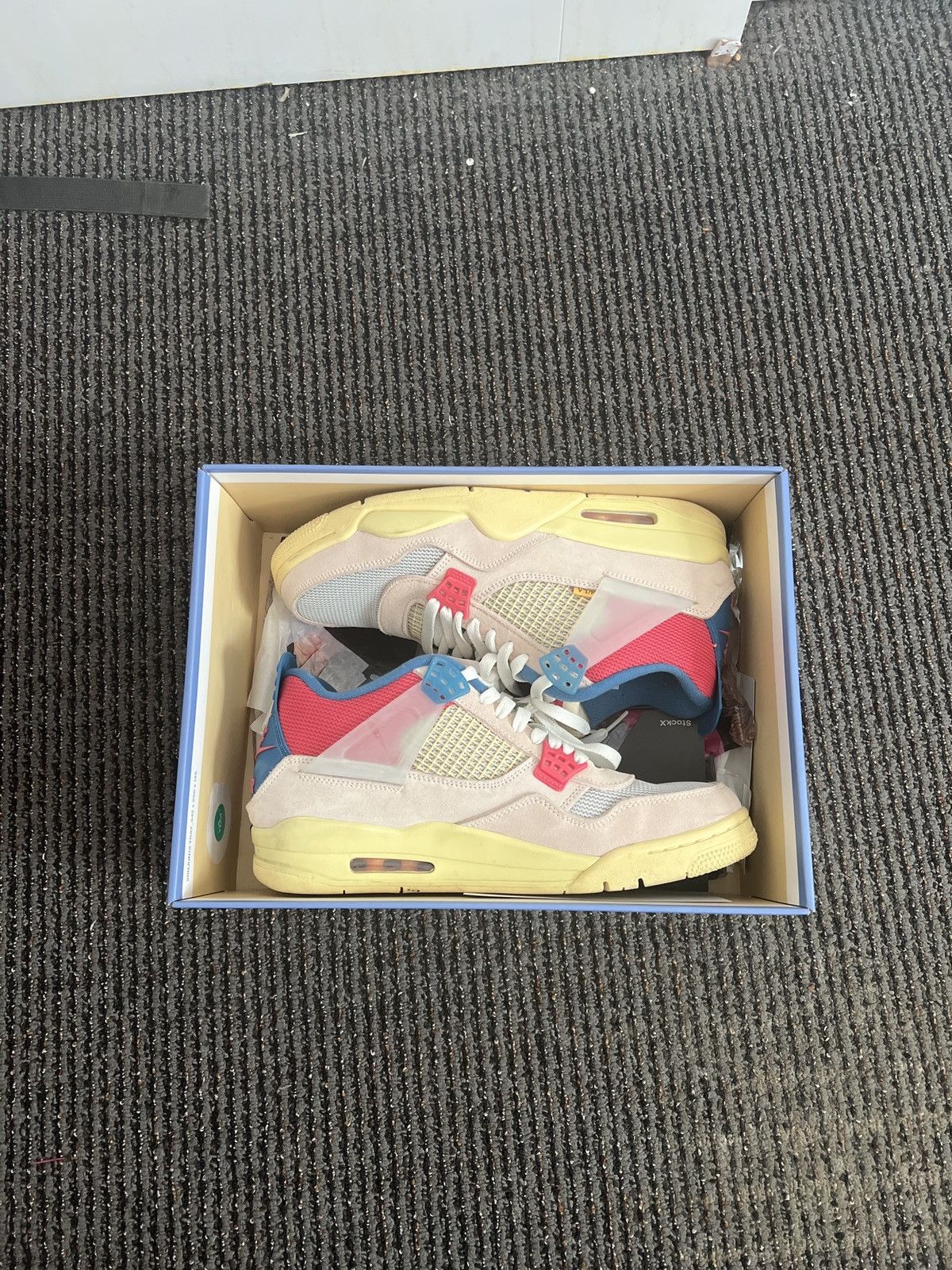 Jordan Brand × Nike × Union LA Union 4 Guava Ice Size US 11 / EU 44 - 4 Thumbnail