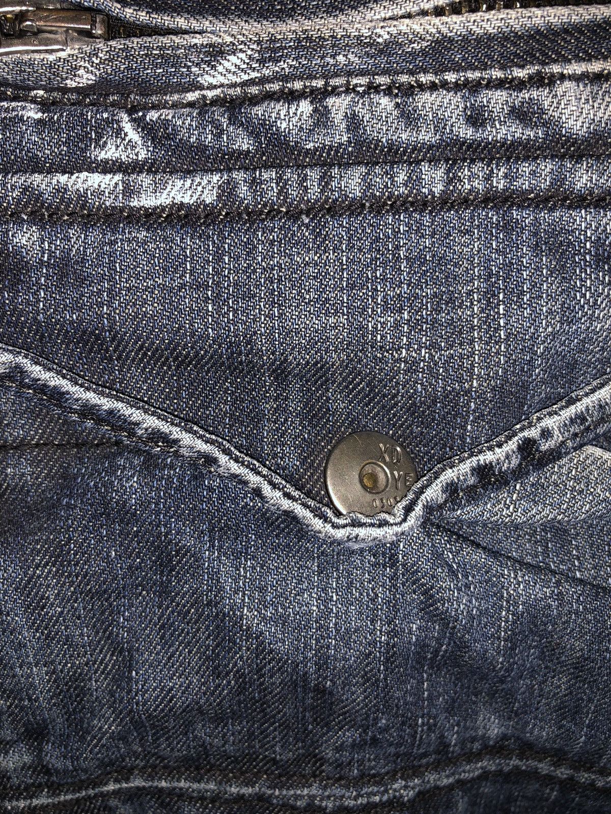 Vintage Vintage Y2K Denim Shorts Size US 26 / EU 42 - 4 Thumbnail