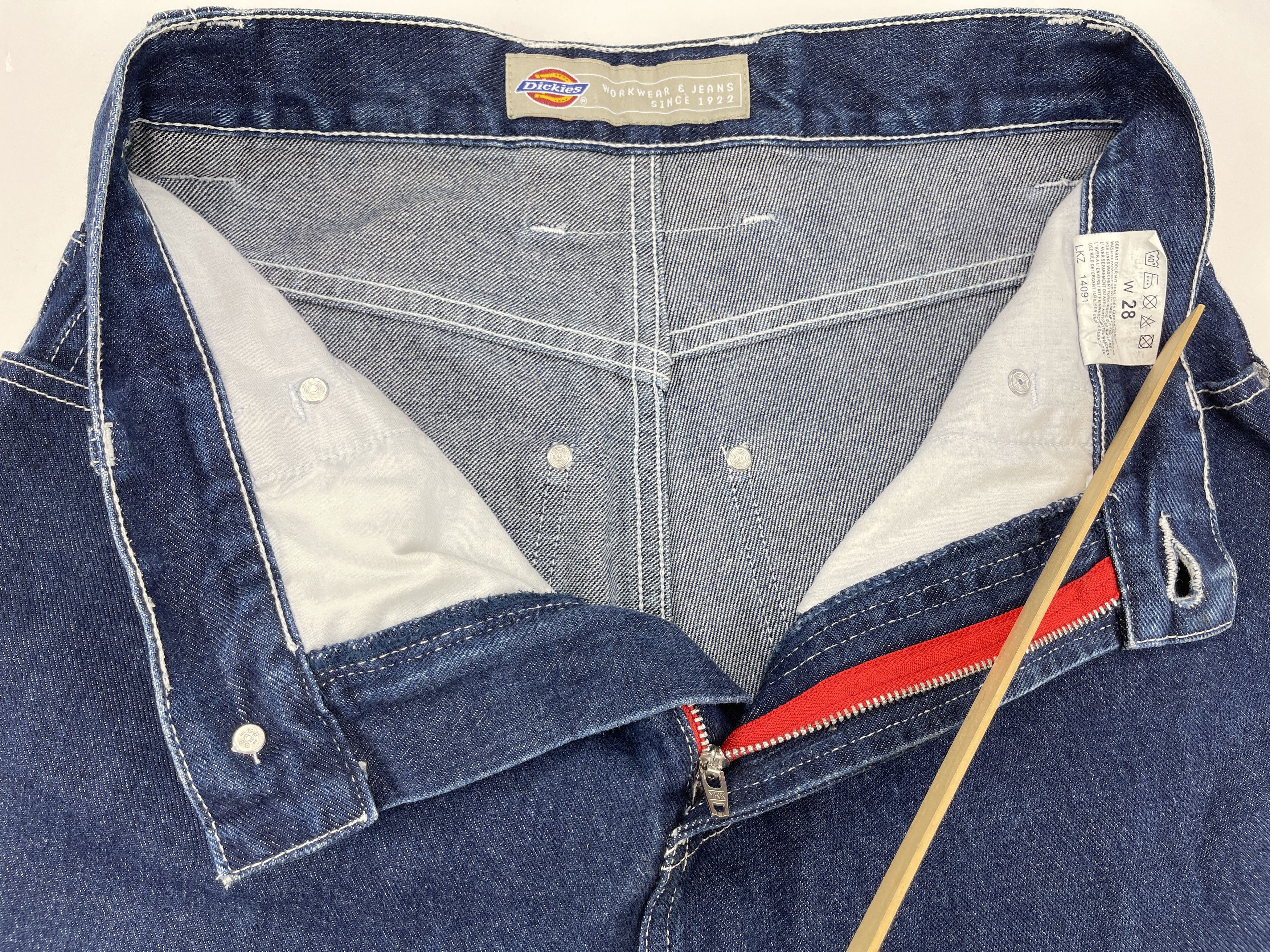 Dickies Dickies jeans shorts, vintage hip hop, 90s, skater, size 28 Size US 28 / EU 44 - 11 Thumbnail