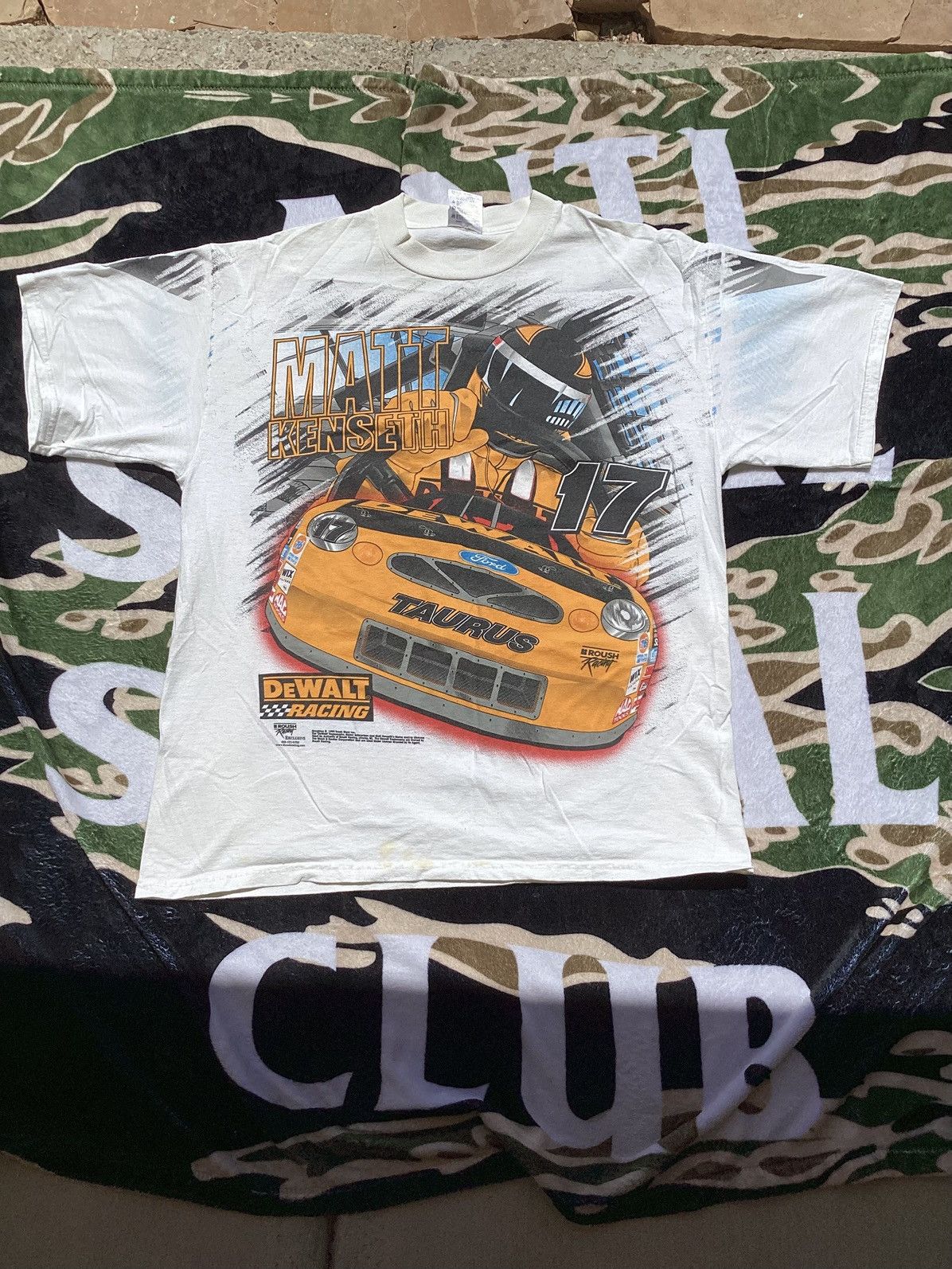 NASCAR × Vintage VTG 99 Dewalt racing Matt Kenseth #17 NASCAR AOP 2 sided Tee Size US XL / EU 56 / 4 - 1 Thumbnail