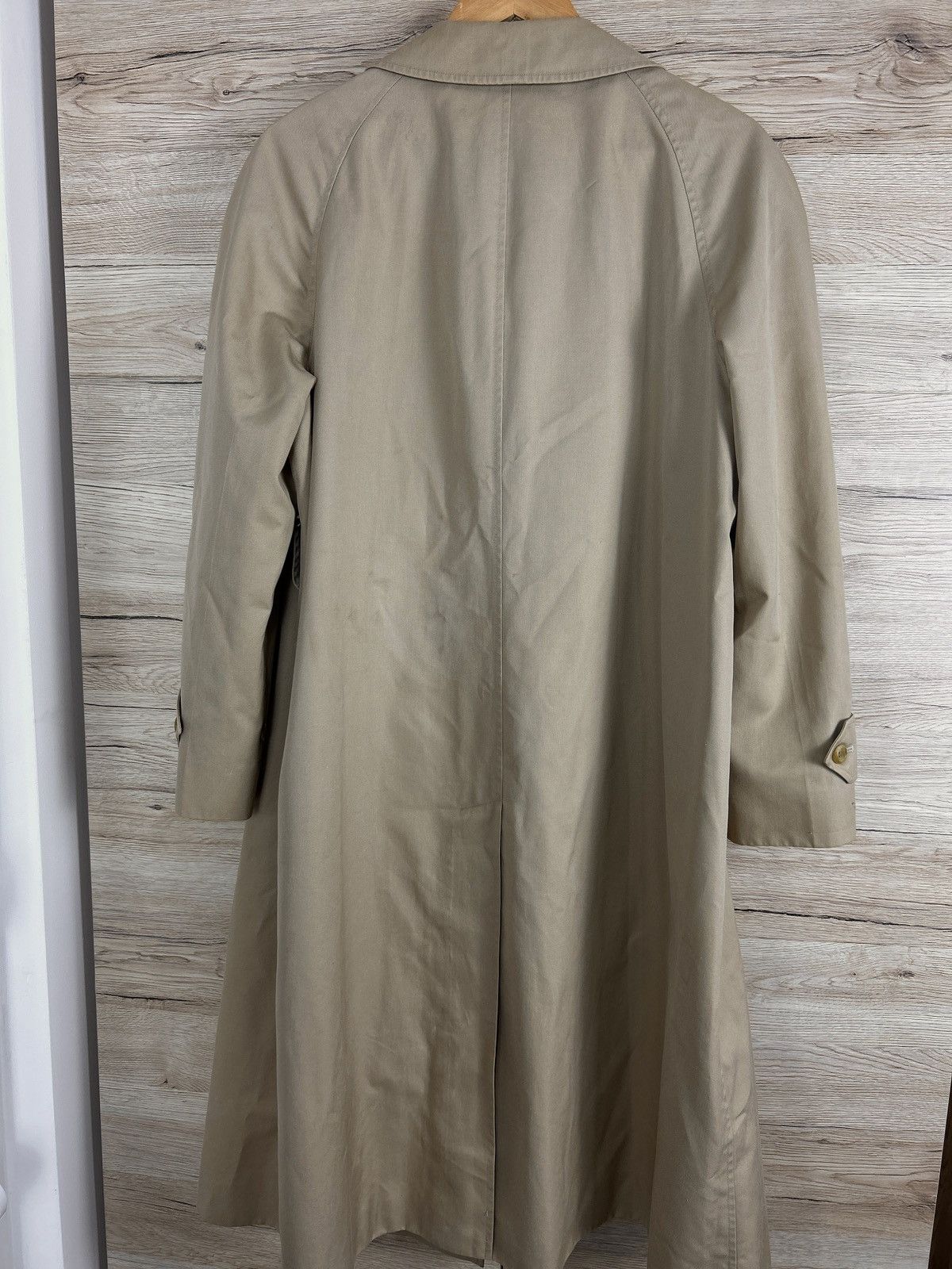 Burberry × Maison Margiela × Vintage Classic beige Burberrys Coat from 90s Size US M / EU 48-50 / 2 - 4 Thumbnail
